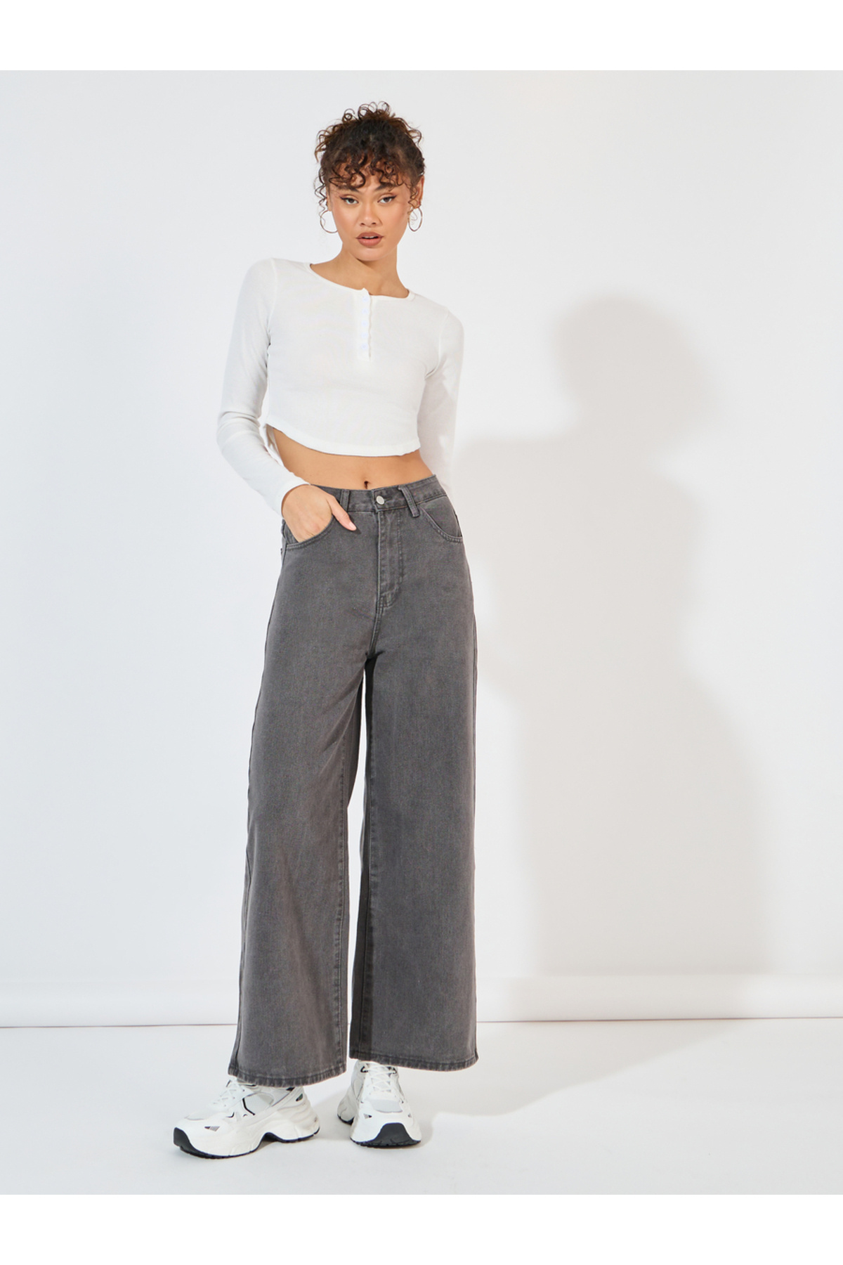Styli Mid Rise Wide Leg Ankle Length Jeans