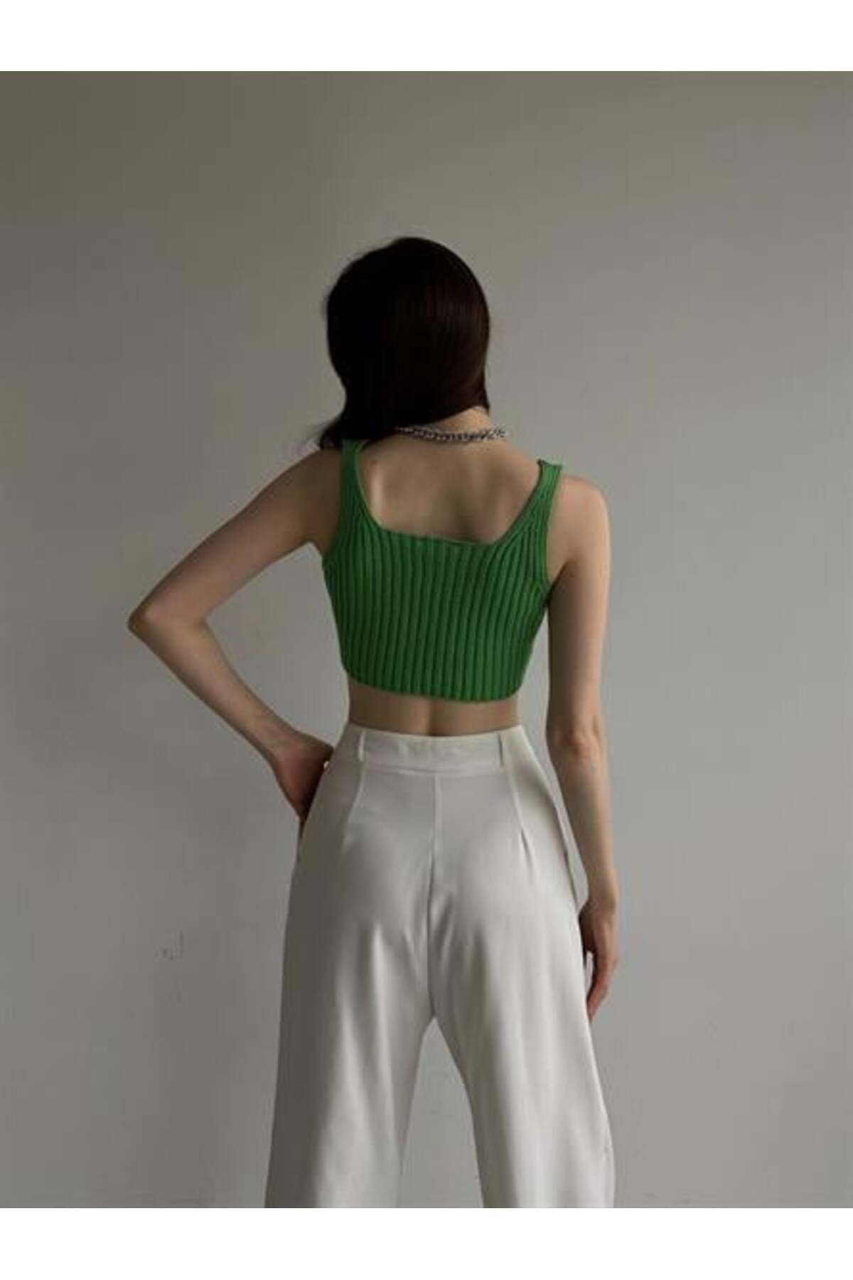 YUSK-Asymmetric Waist Knitwear Crop Green 2
