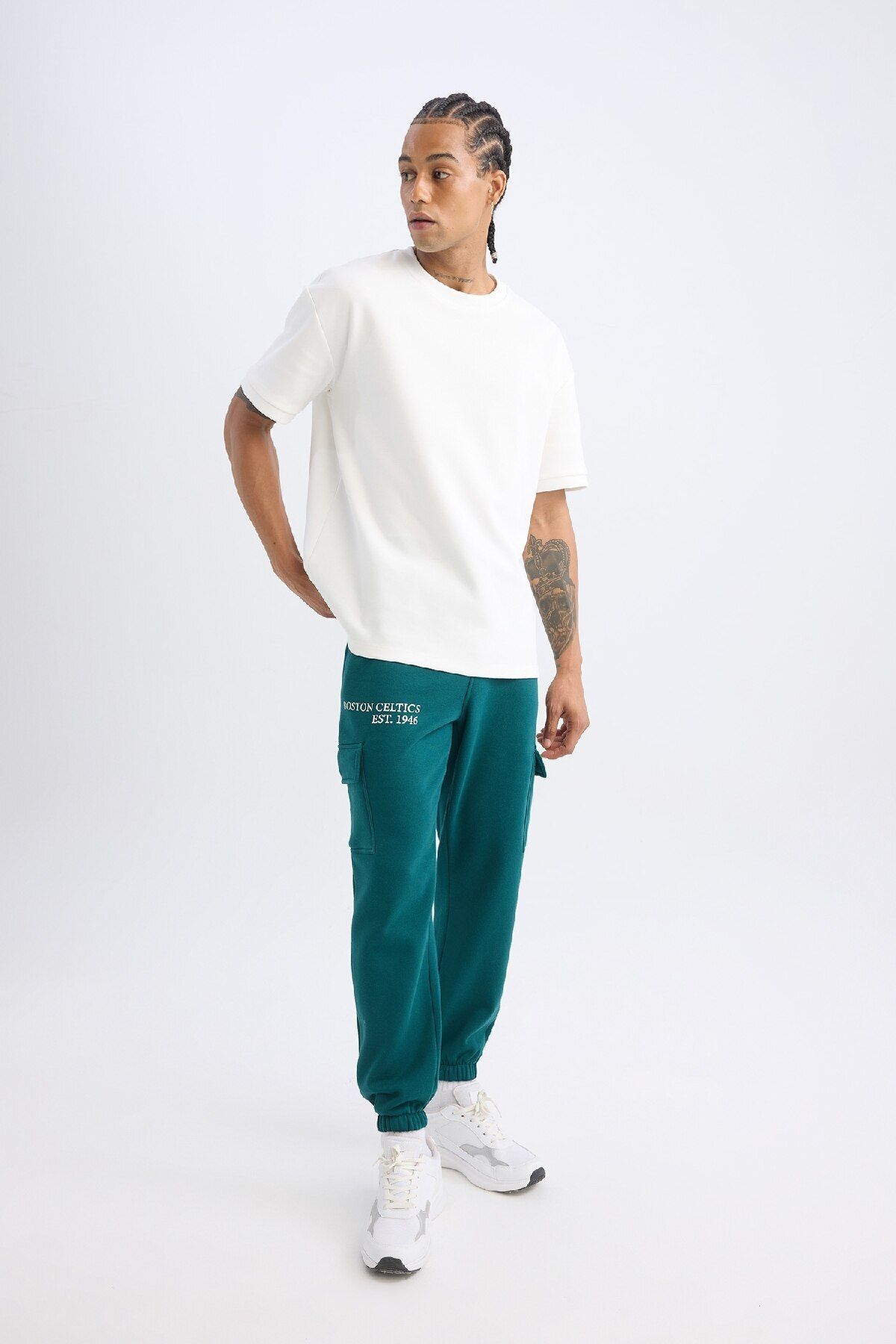 DeFacto-NBA Boston Celtics Jogger-Jogginghose – Kargotasche und elastische Taille 4