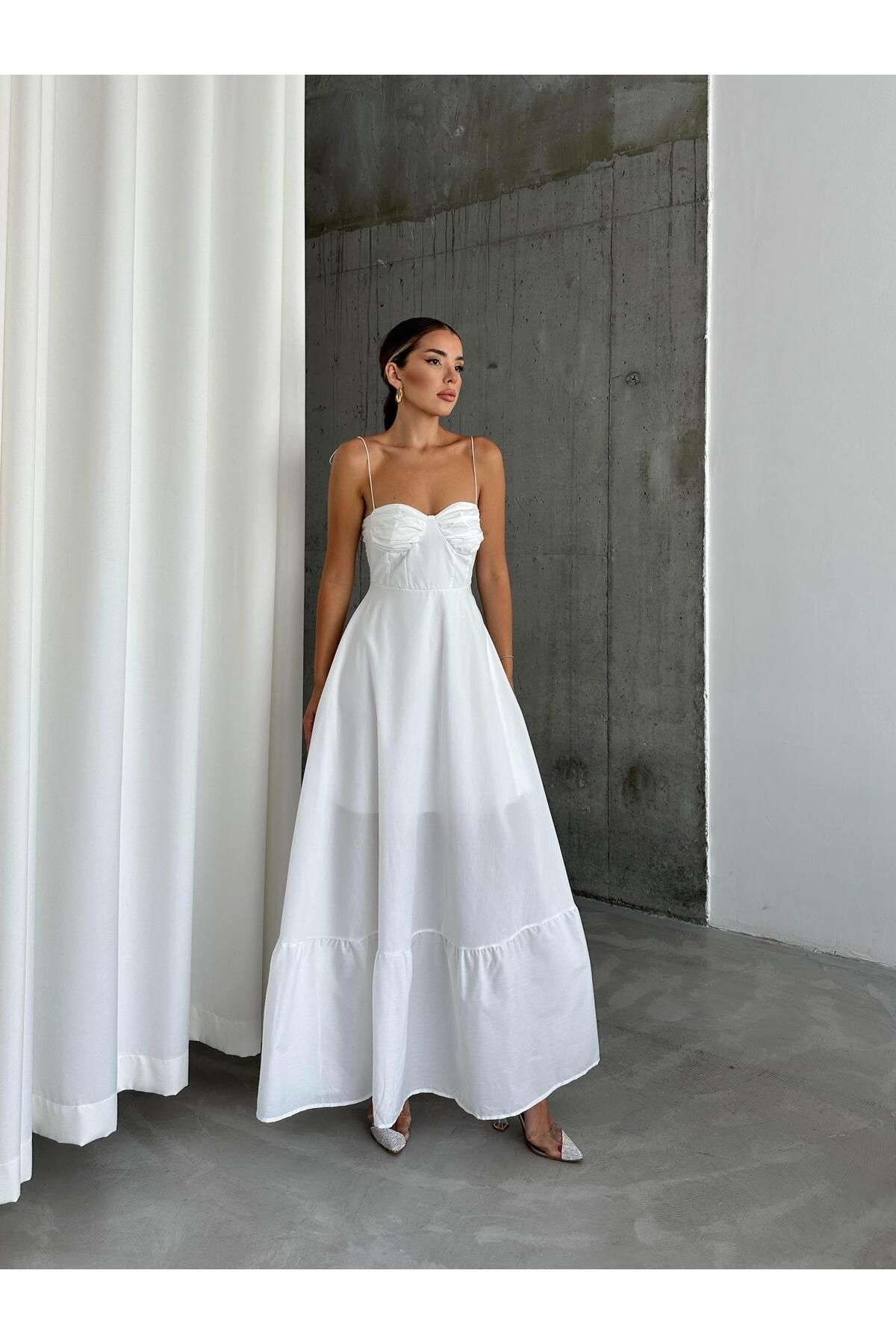 mydukkan.co-Veronica White Maxi Dress 4