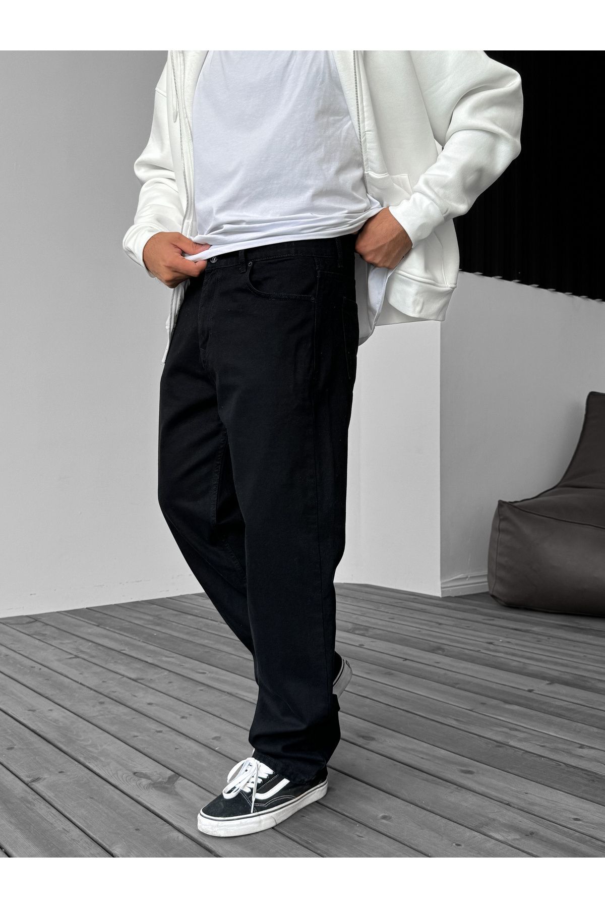complete the look image