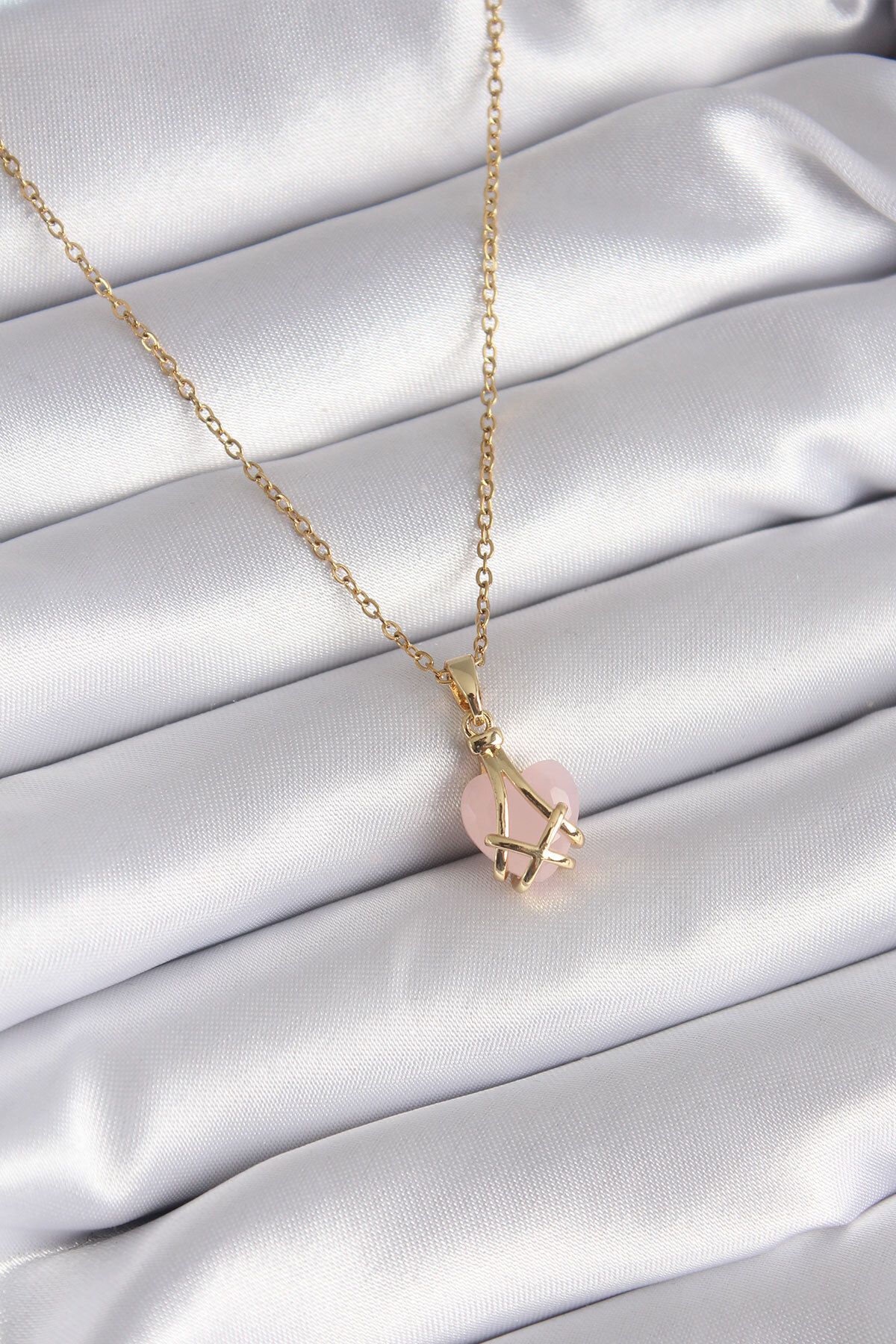 MMB Boutique 316L Çelik Gold Renk Pembe Kalp Model Kadın Kolye