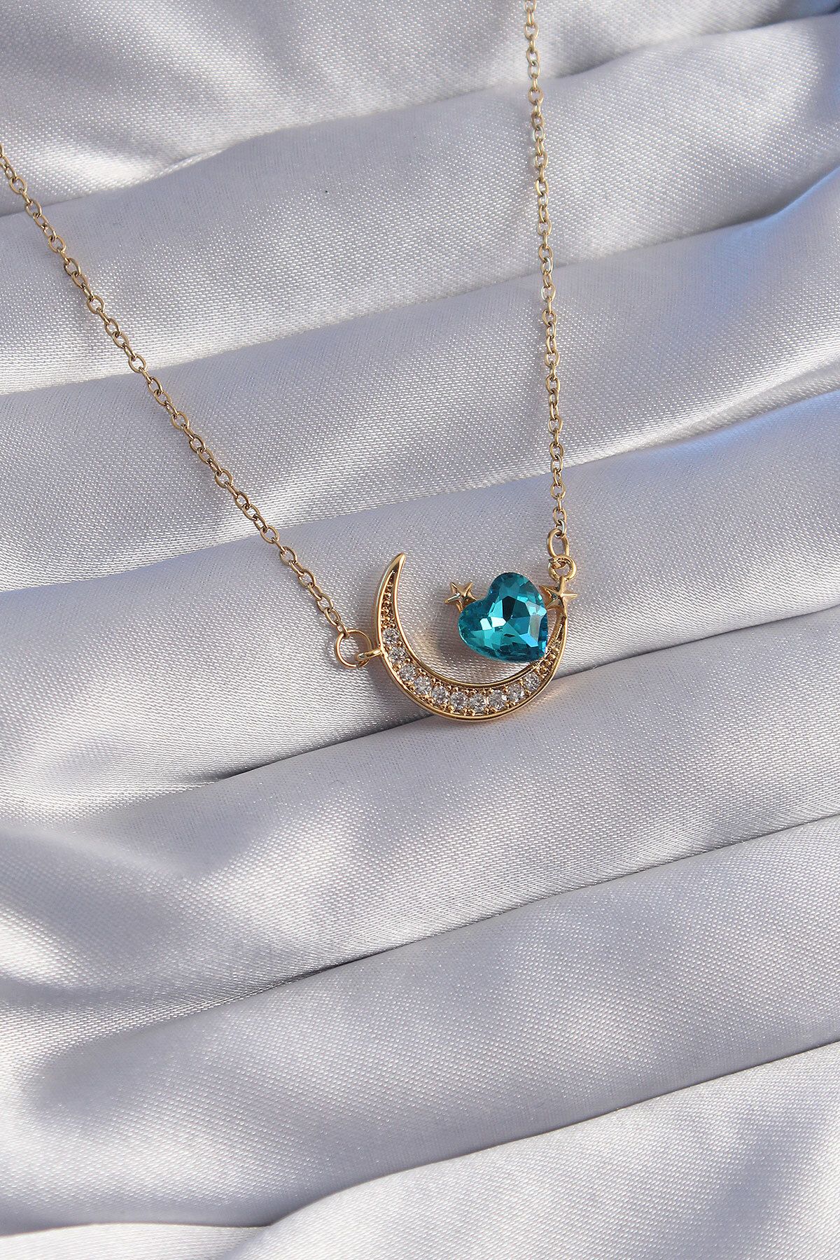 MMB Boutique 316L Çelik Zincir Gold Renk Mavi Zirkon Taşlı Ay Tasarımlı Kolye
