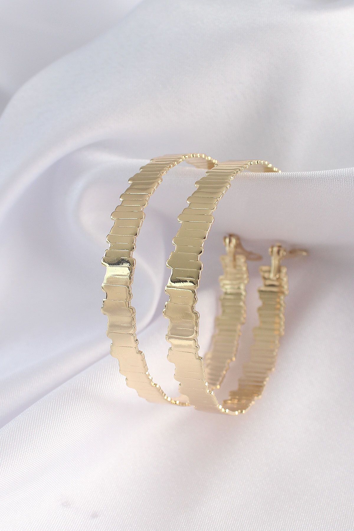BZK ACCESSORİES Pirinç Gold Renk Tırtıklı Halka Küpe