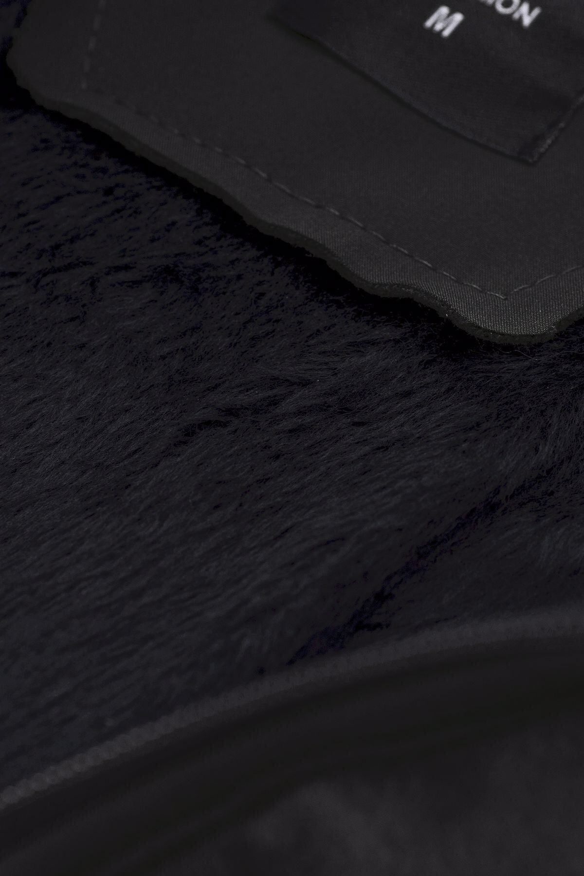 Erkek Siyah Softshell Su ve Rüzgar Geçirmez Gora Tex Mont görsel 3