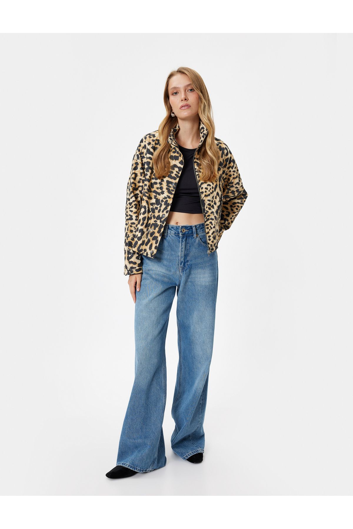 complete the look image