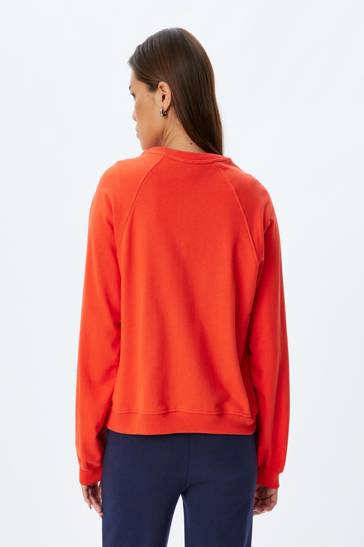 سویشرت زنانه قرمز کوتونKoton | 5WAK10224EK اورجینال - تصویر 4