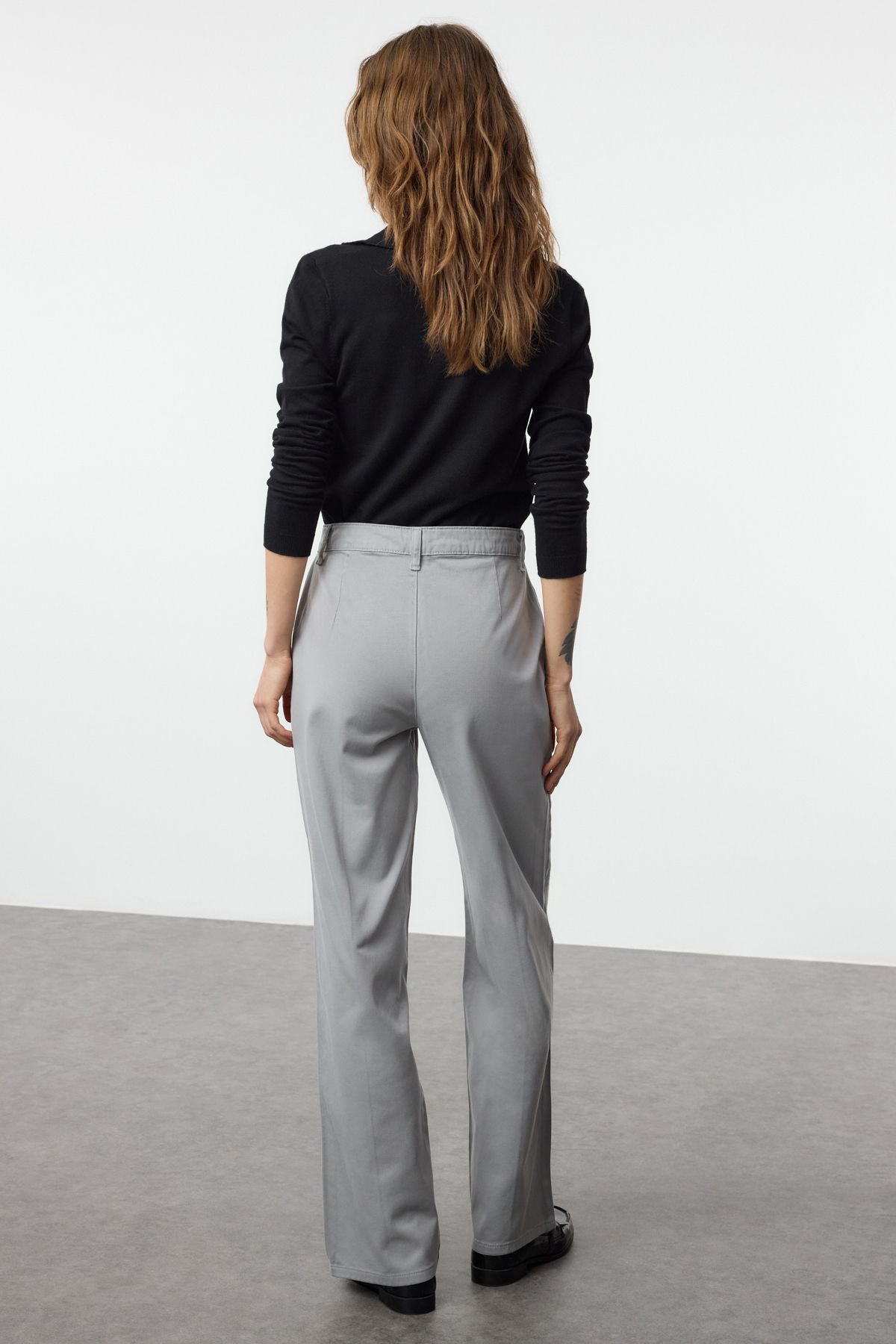 Trendyol Collection-Ψηλόμεσο γκρι φαρδύ παντελόνι - Λεπτομέρεια ραφής Twoaw25Je00246 5