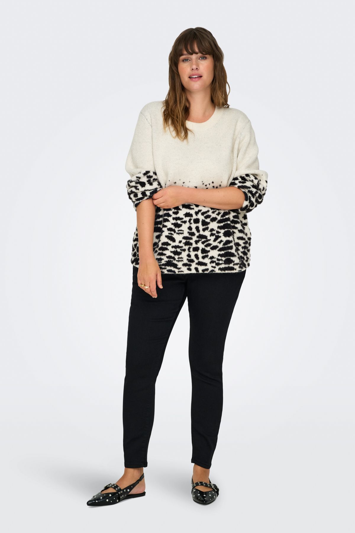 Only Carmakoma-Caranni Ls - O-Neck Jq Knt Model Fabric 6