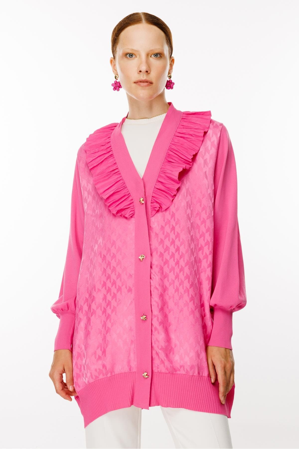 Ghisa-Pink Ruffle Detailed Cardigan 6