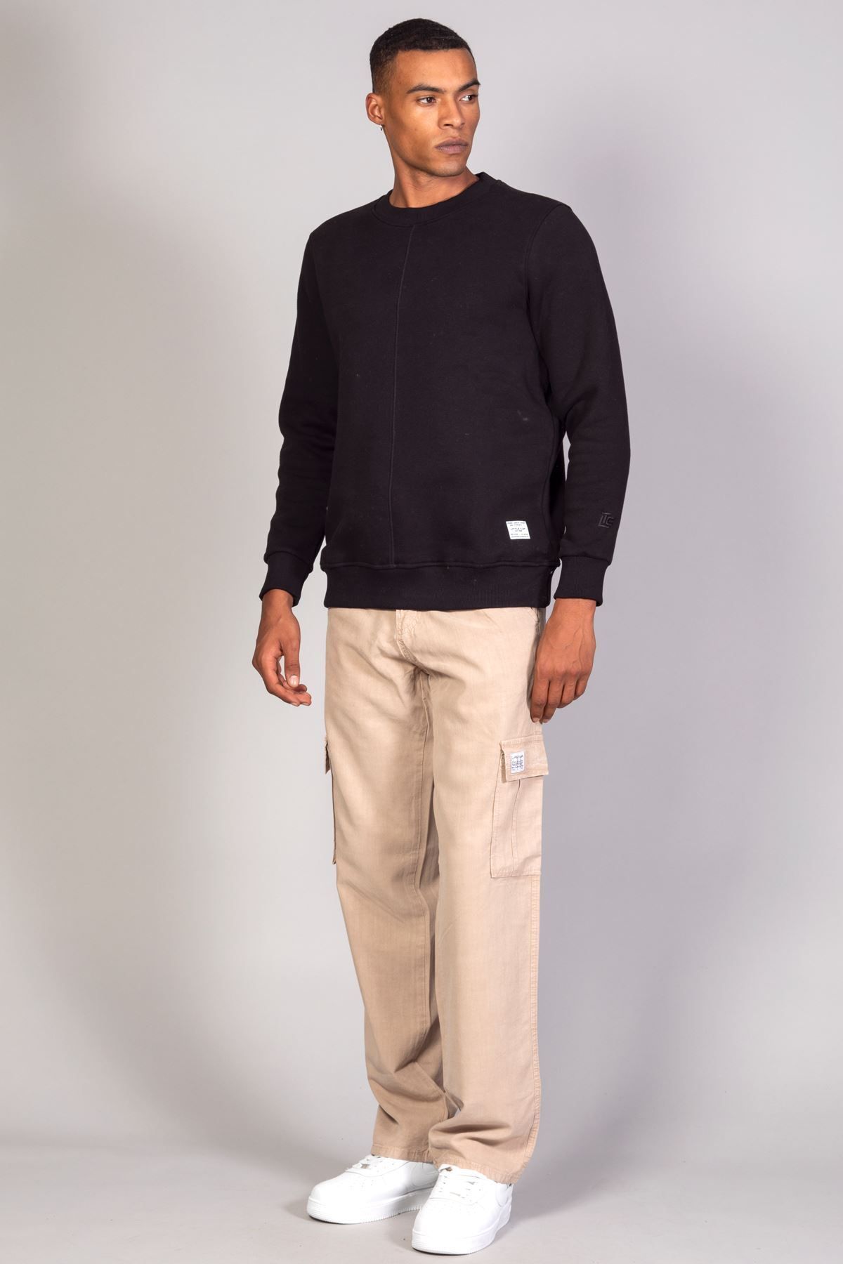 سویشرت مشکی مردانه سیاه پارچه نرم به طور مرتب و مناسب یقه بریده شده LTC Jeans