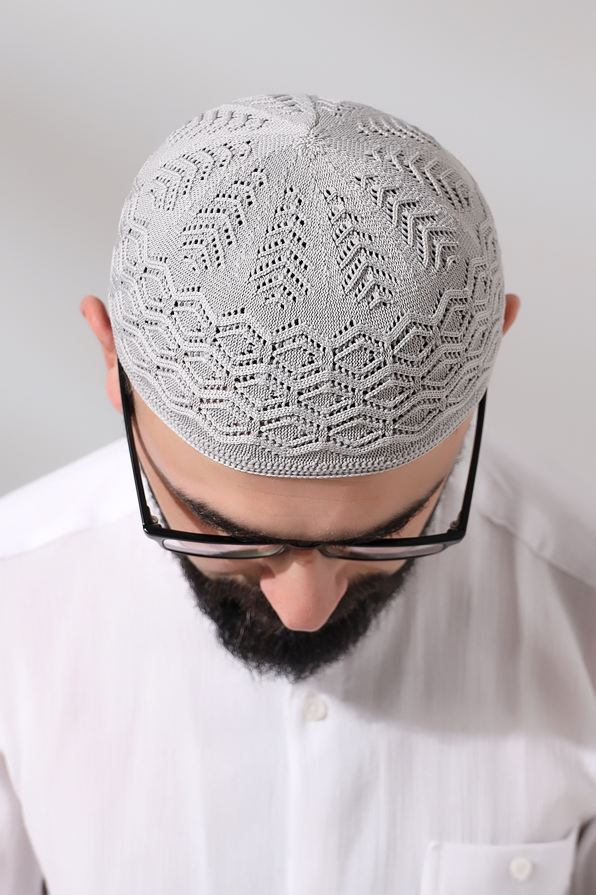 ihvan online Kabartma Desen Örgülü Platinum Namaz Takkesi Gri görsel 6