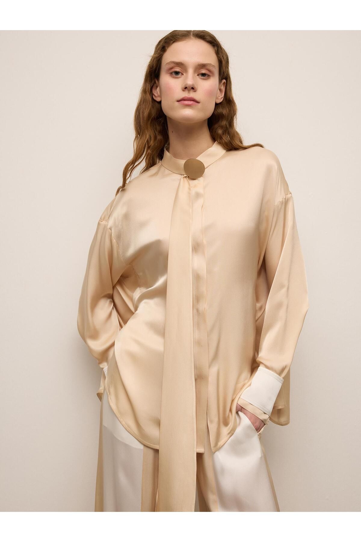 BAQA-Buckle Detailed Blouse 5