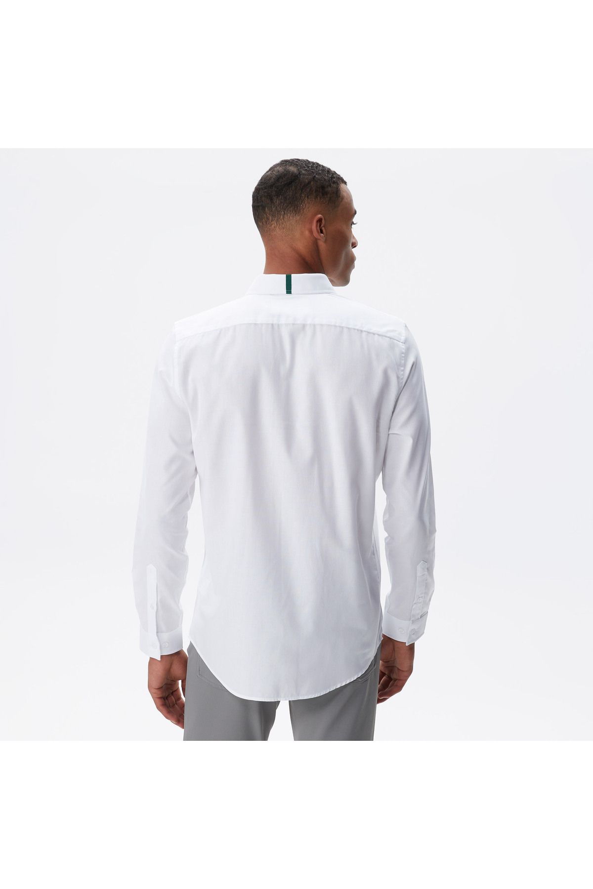 پیراهن / بلوز دکمه دار سفید مردانه باریک اورجینال Lacoste