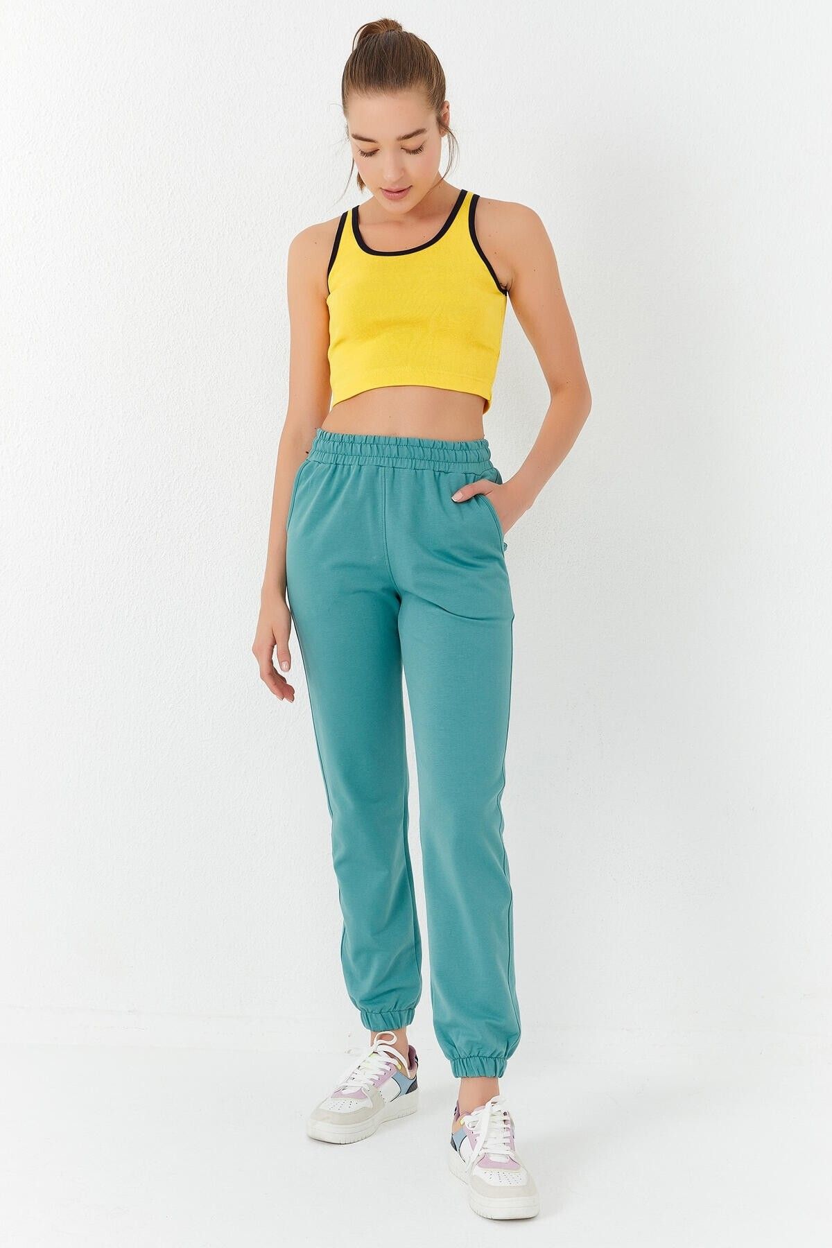 TOMMY LIFE-Yellow Basic Zero Sleeve Skinny Fit U Collar Women's Crop Top Undershirt - 97162 4