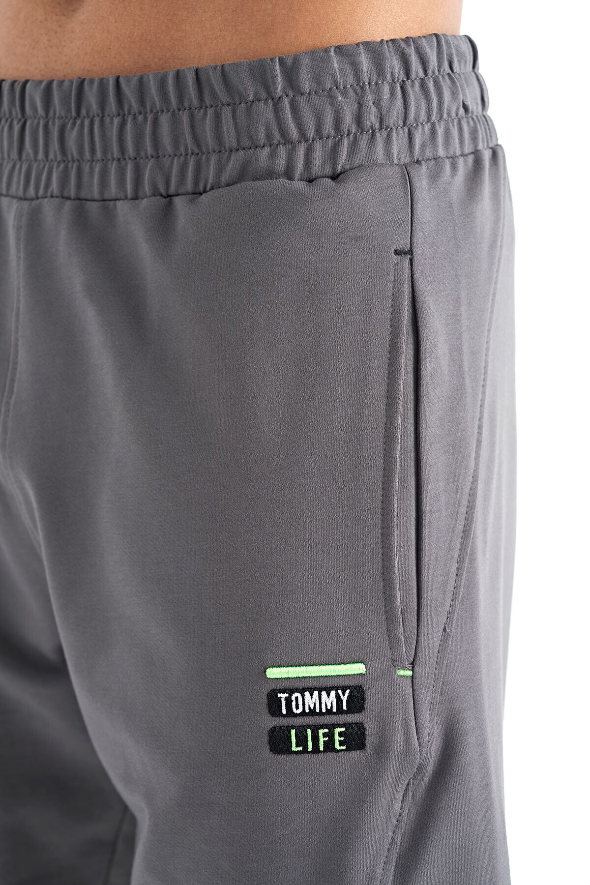 TOMMY LIFE-Dark Gray Front and Back Print Detailed Standard Fit Elastic Waist Men's Shorts - 81250 4