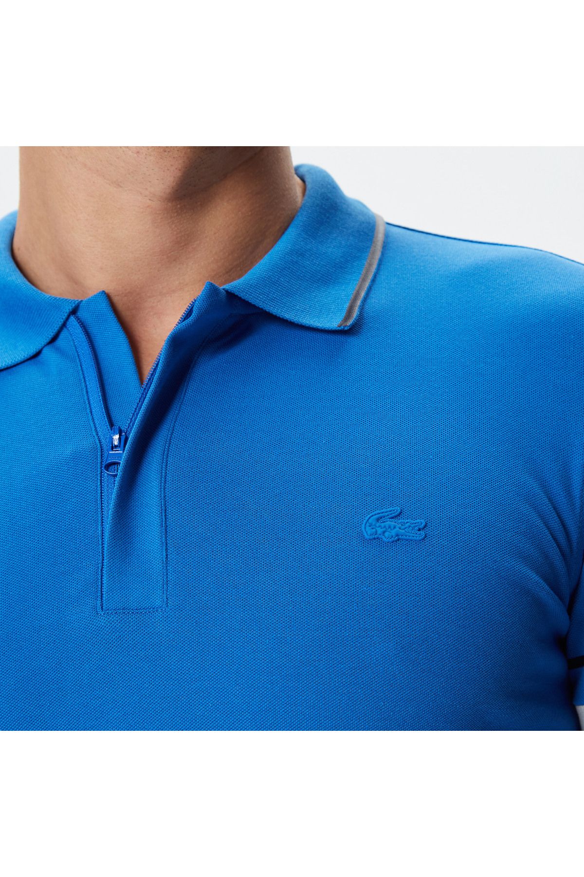 تی شرت یقه پولو آبی مردانه فعال باریک و رنگ چاپی Lacoste