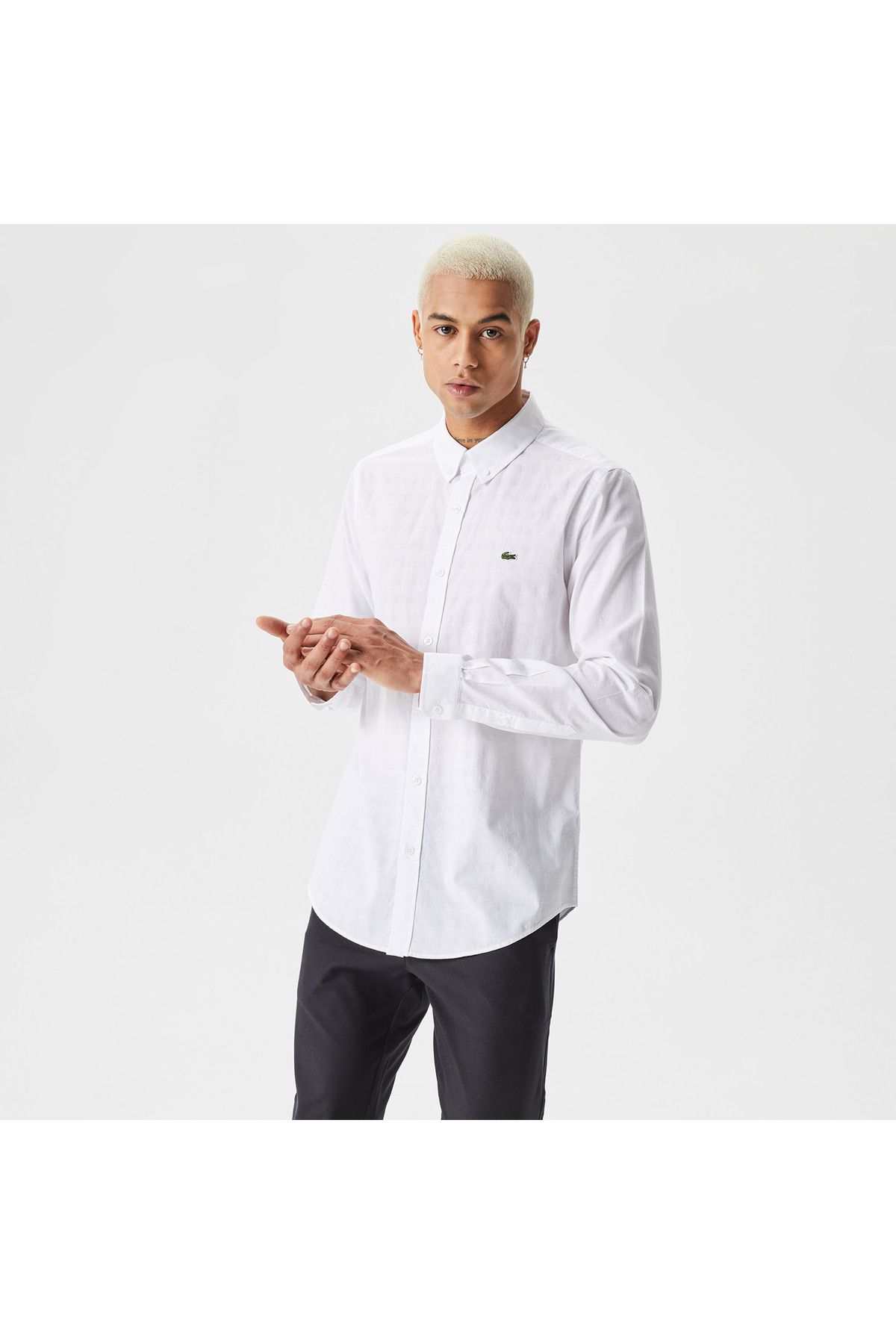 پیراهن / بلوز دکمه دار سفید مردانه باریک اورجینال Lacoste
