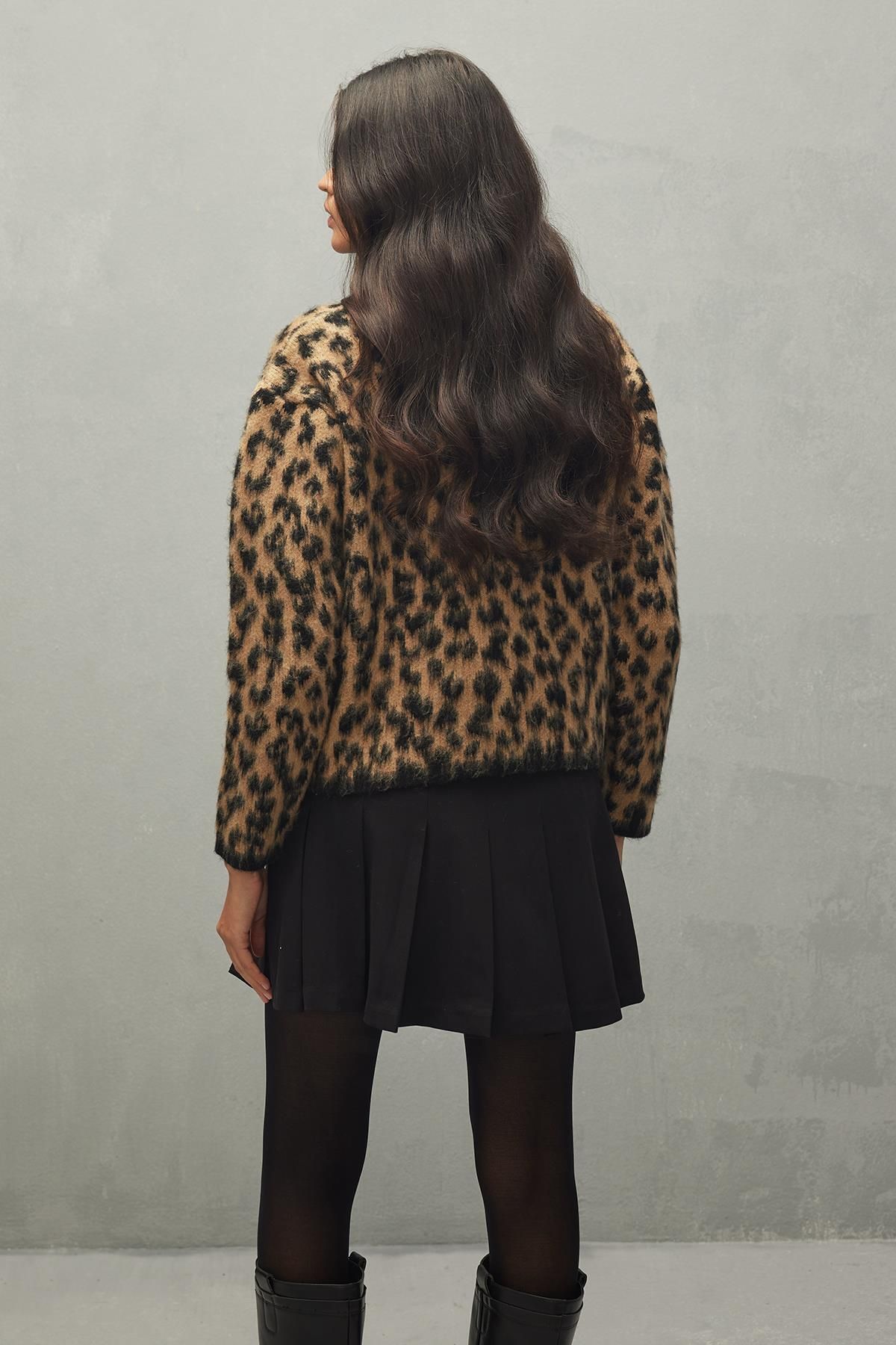 Fahhar-Brown Crop Cardigan - Leopard Pattern 6