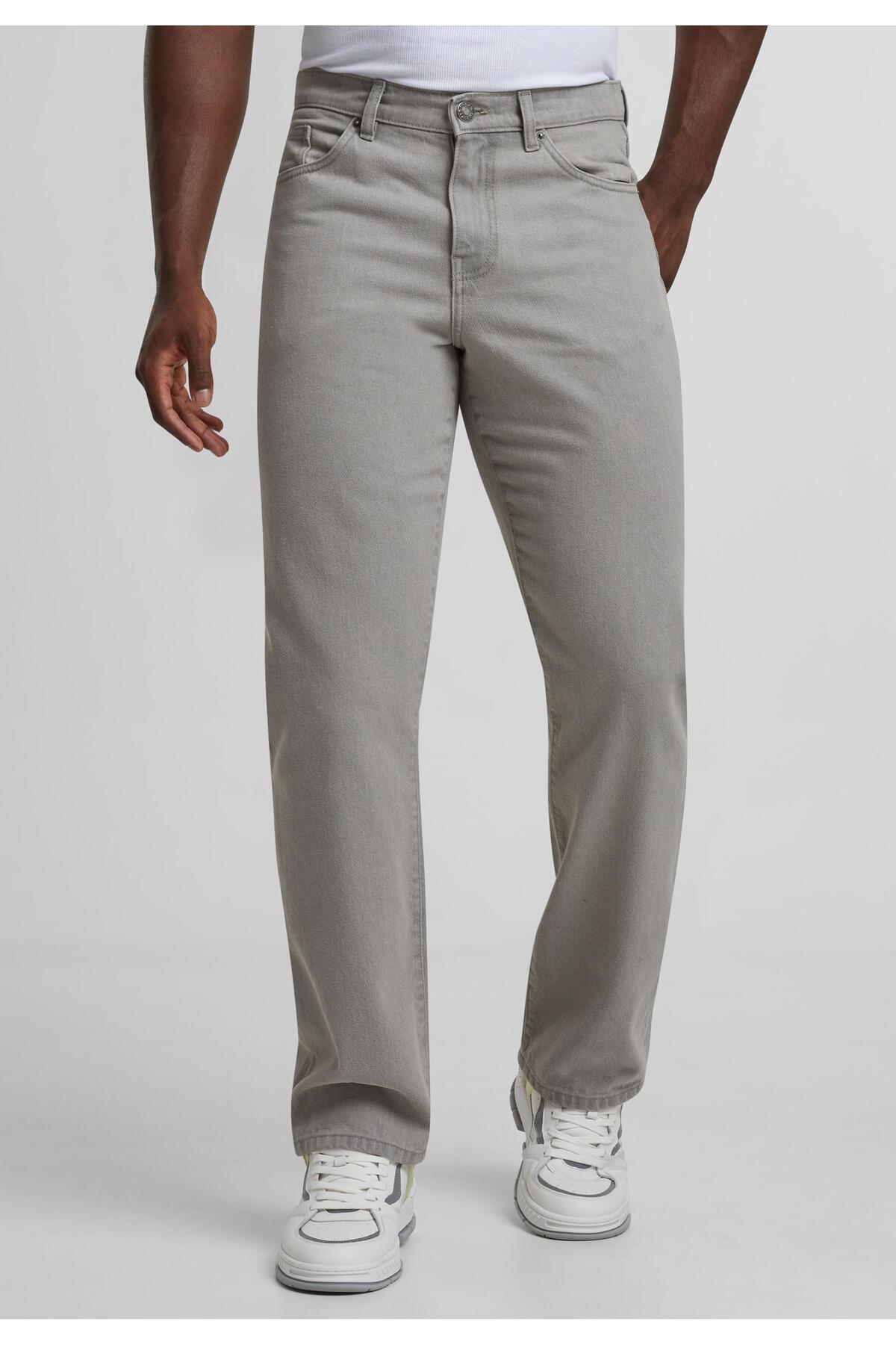 complete the look image