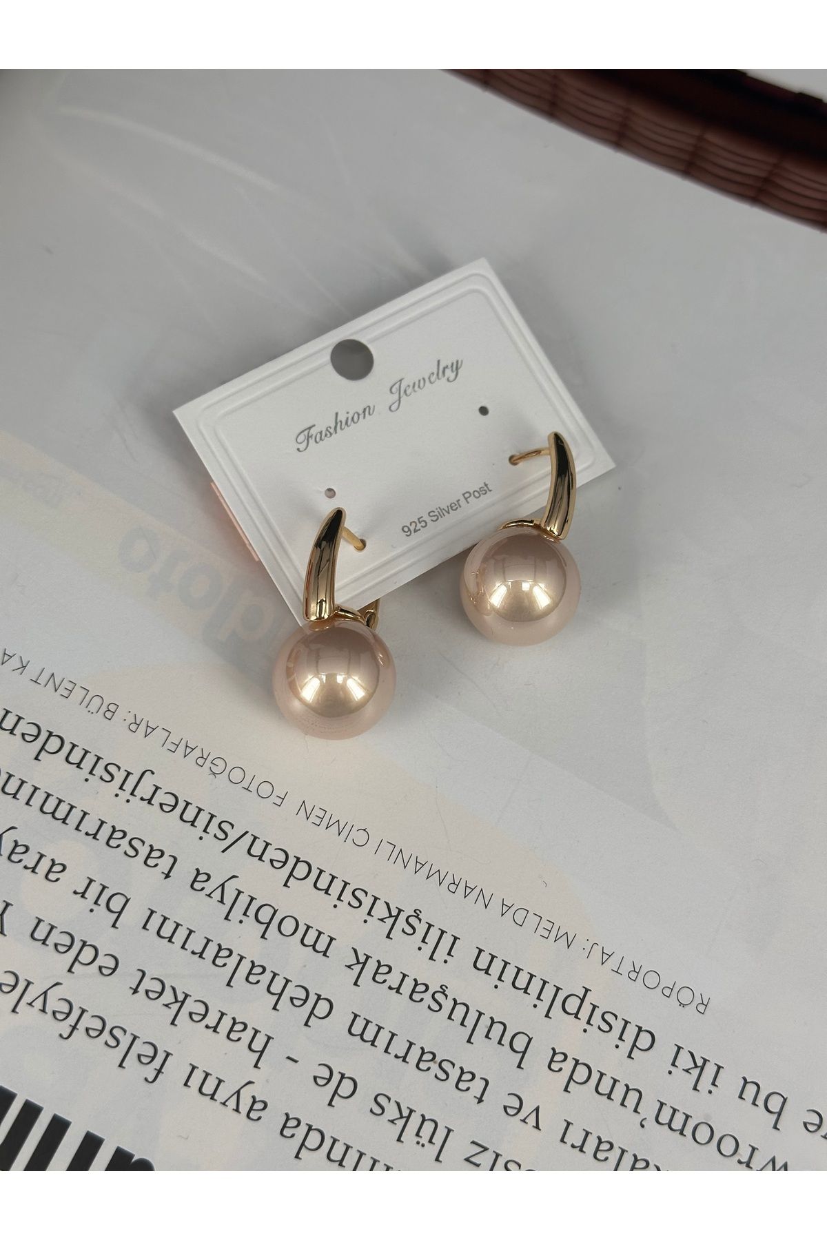 Missha Accessories-Earrings - Pink - Pearl 1