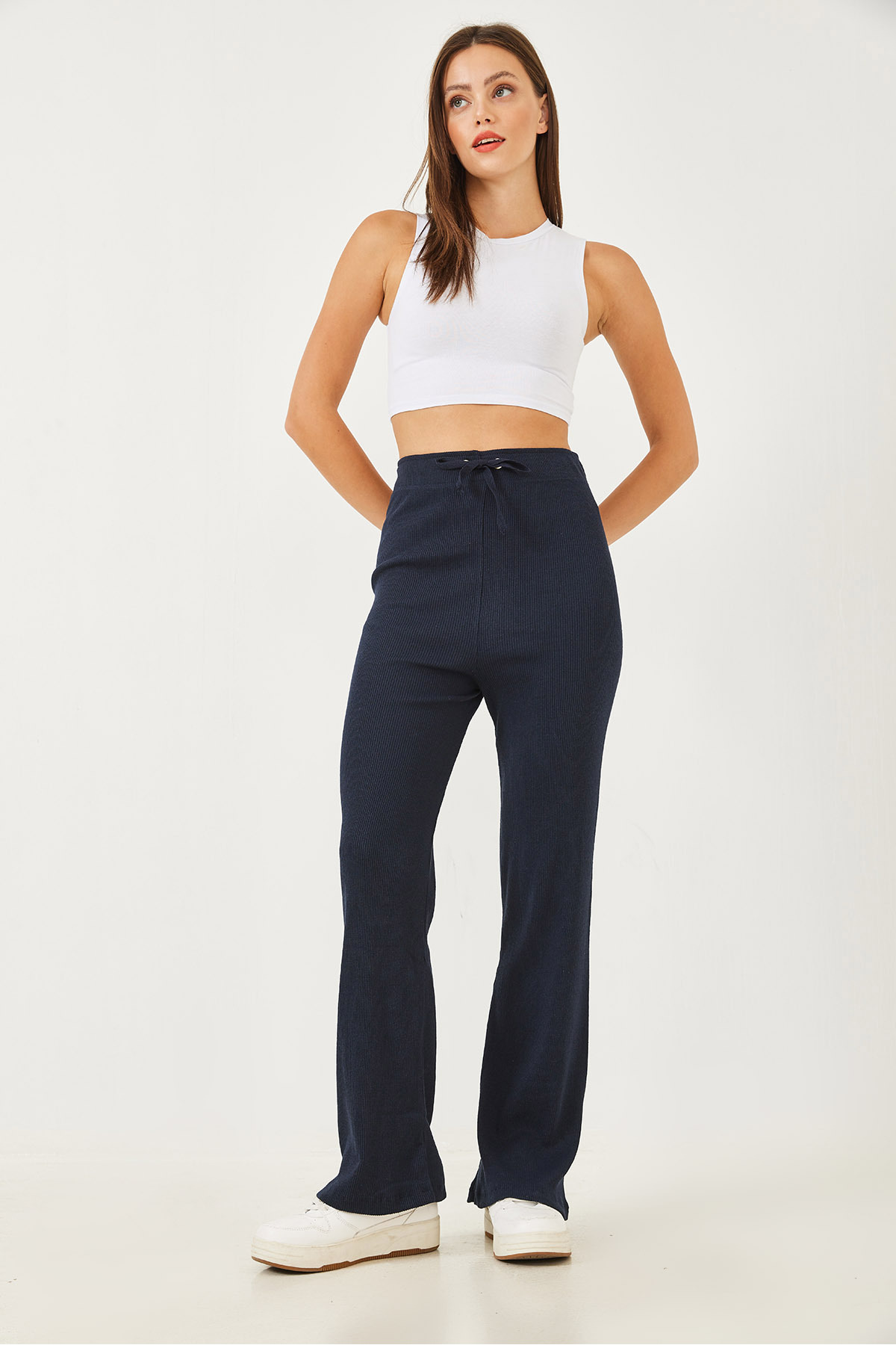 Bianco Lucci-Gerippte Damenhose mit weitem Bein und Bindegürtel 60251888 4