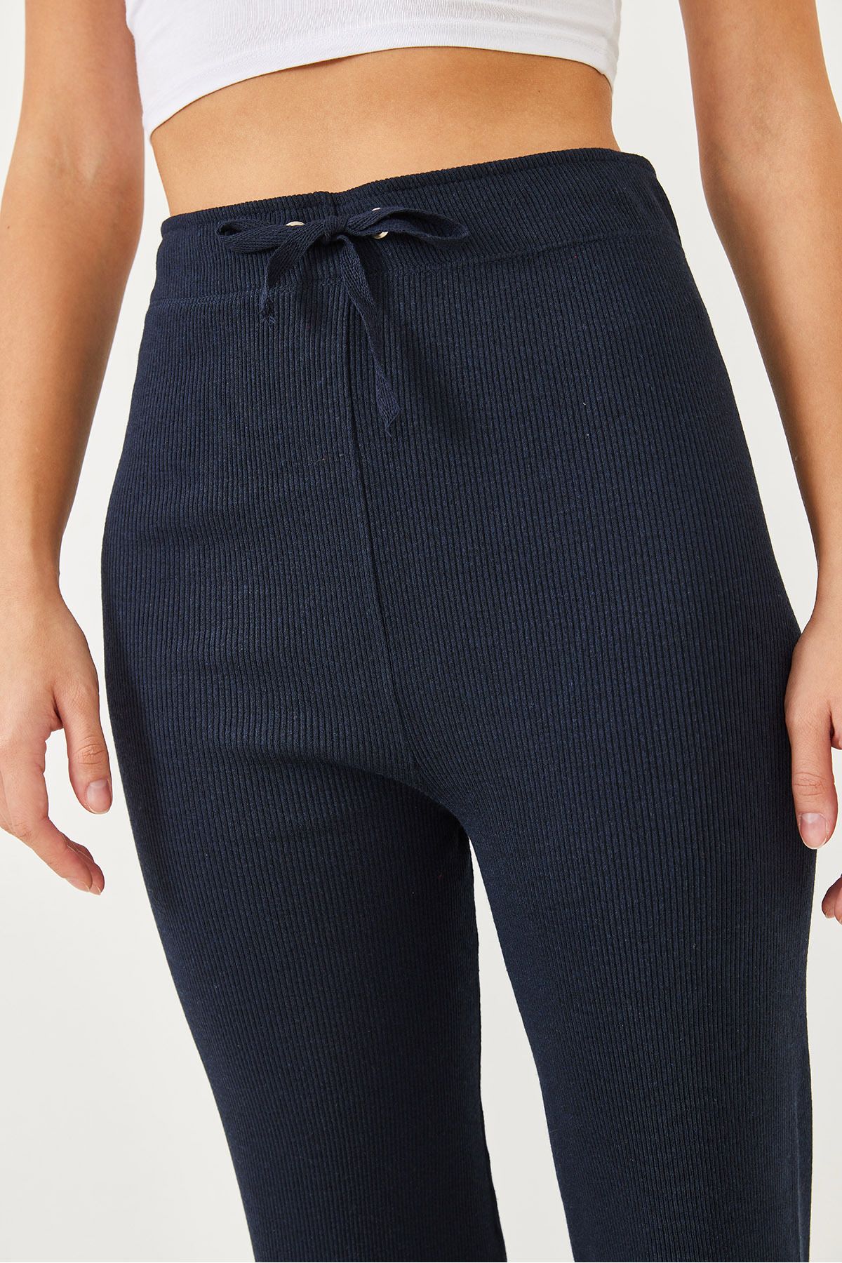 Bianco Lucci-Gerippte Damenhose mit weitem Bein und Bindegürtel 60251888 5