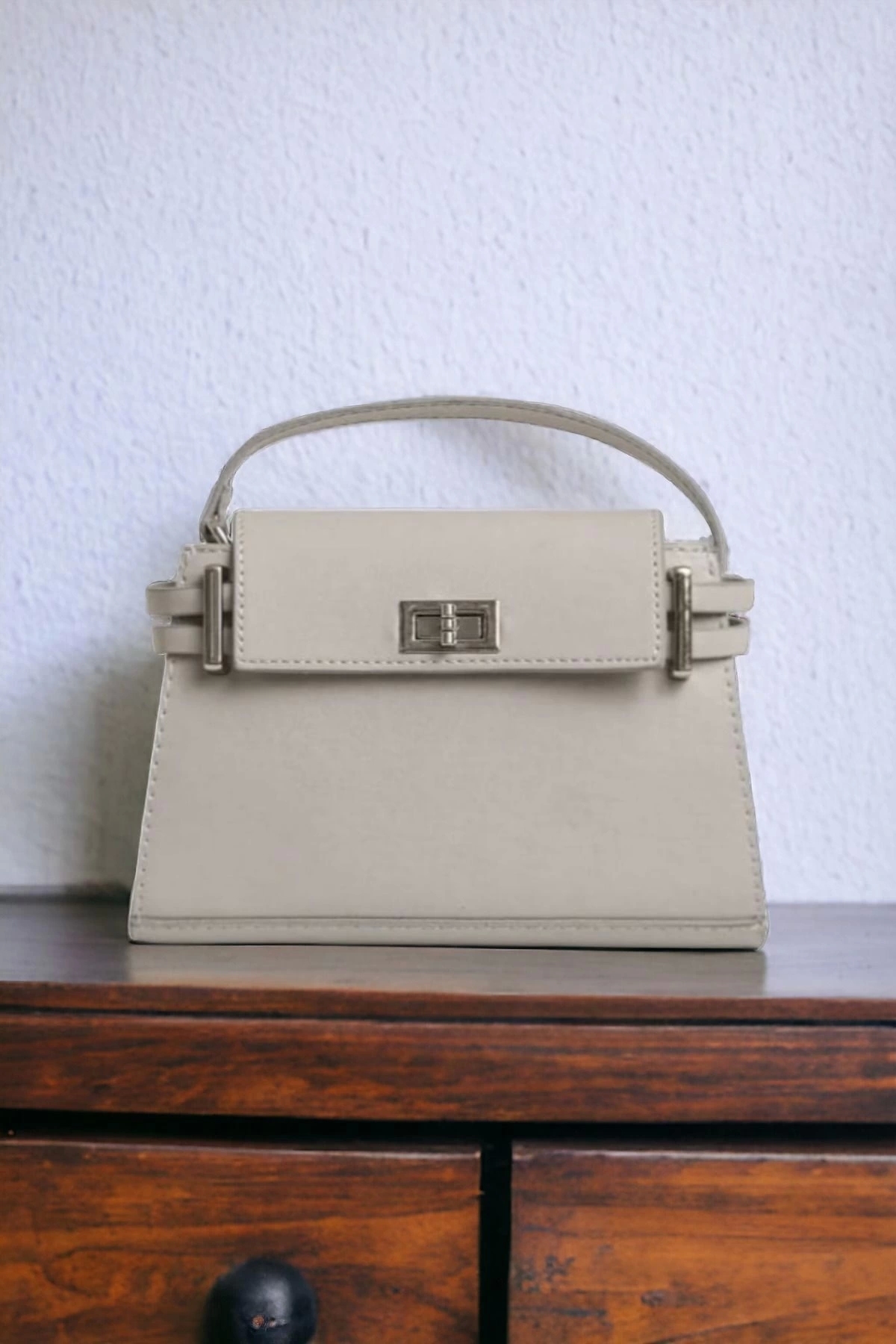 Arte Mini Front Lock Closure Adjustable Strap Gray Skin Trend Women's Hand and Shoulder Bag