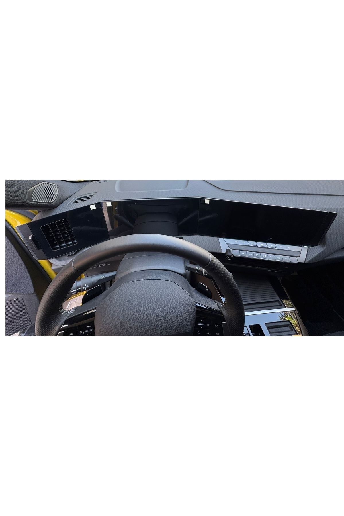 Mobilite-Opel Astra 2022 2025 Pure Panel and Left Vent Panel Compatible 9H Nano Screen Protector 2