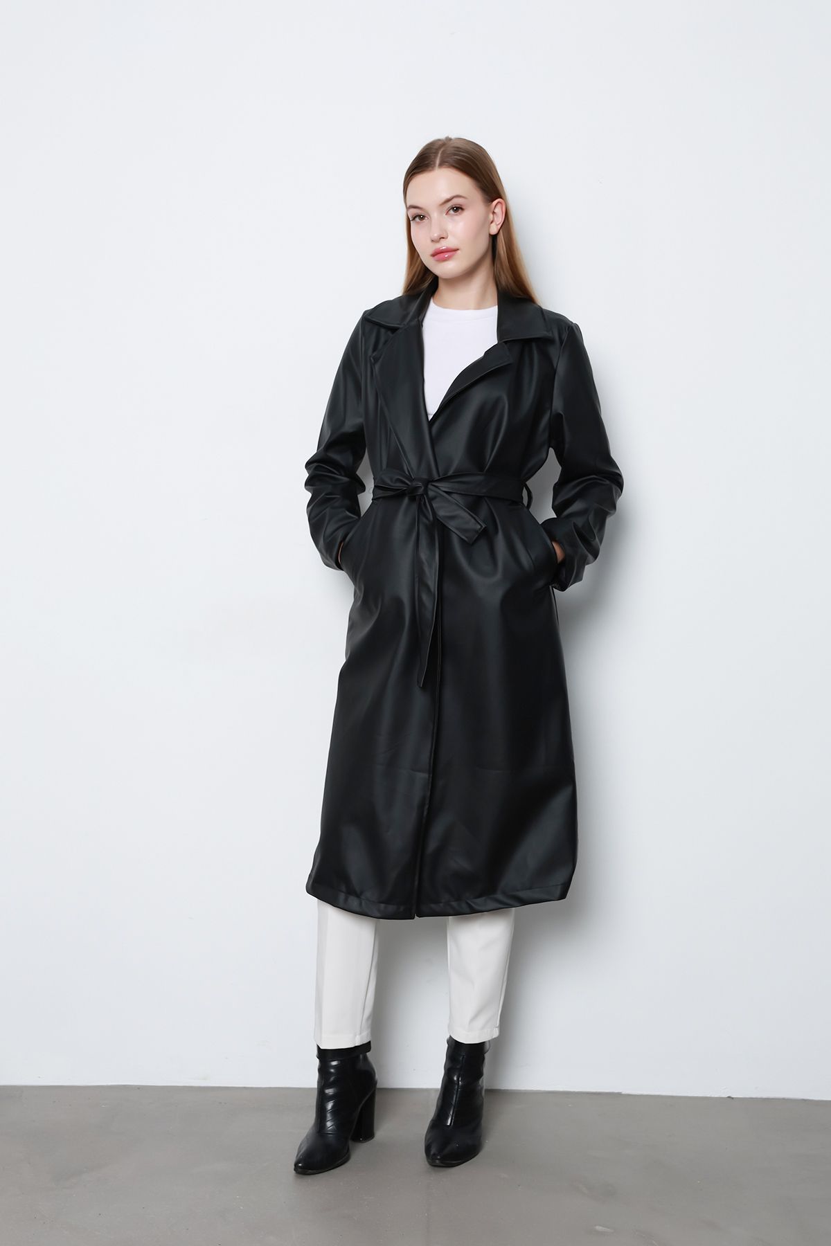 İKLİM LİFE-Black Leather Coat - Lined and Belted 3