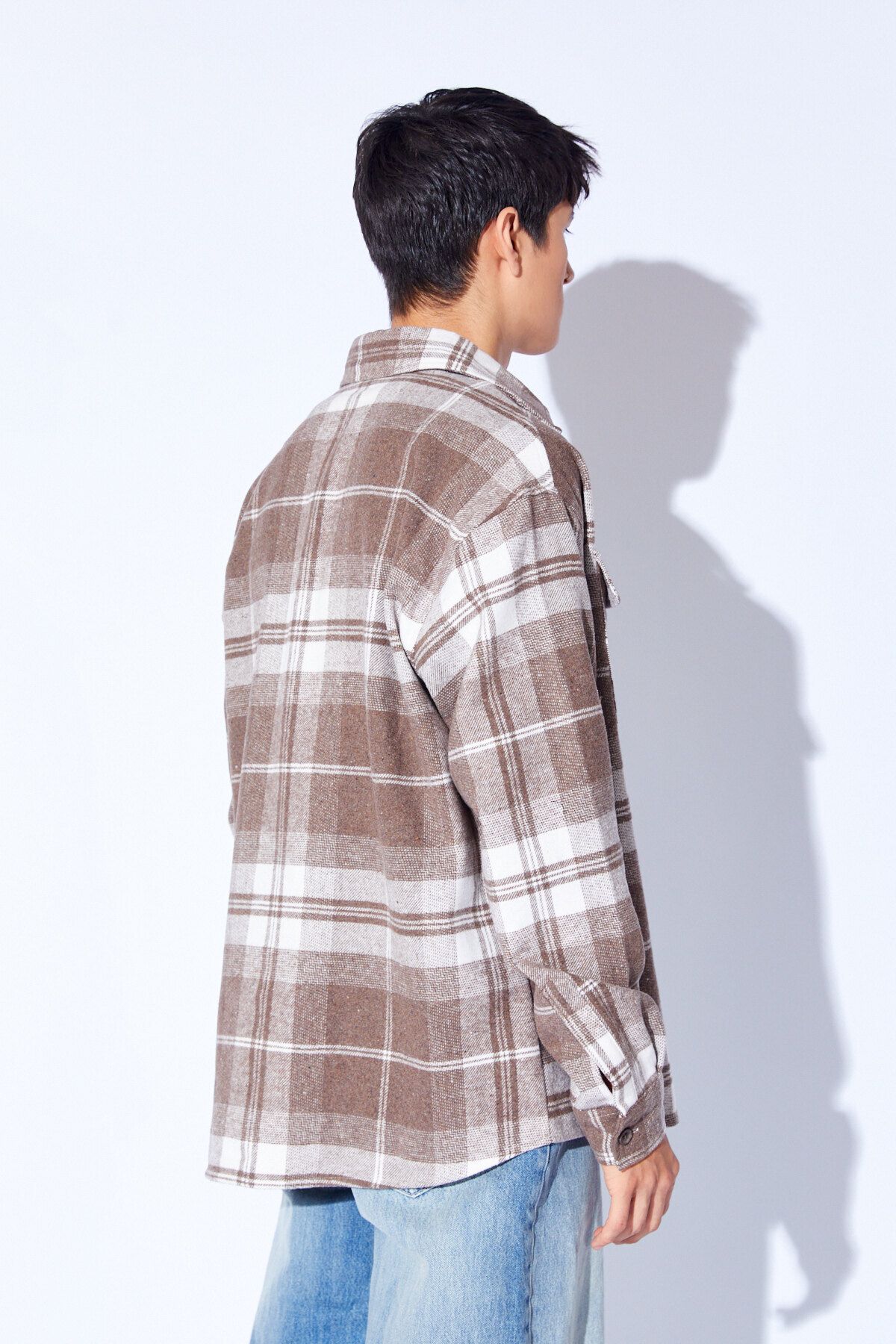 Manche-Acrylic Oversize Soft Woven Plaid Double Pocket Flap Men's Shirt |   Coffee Mnw 191044 -01 5