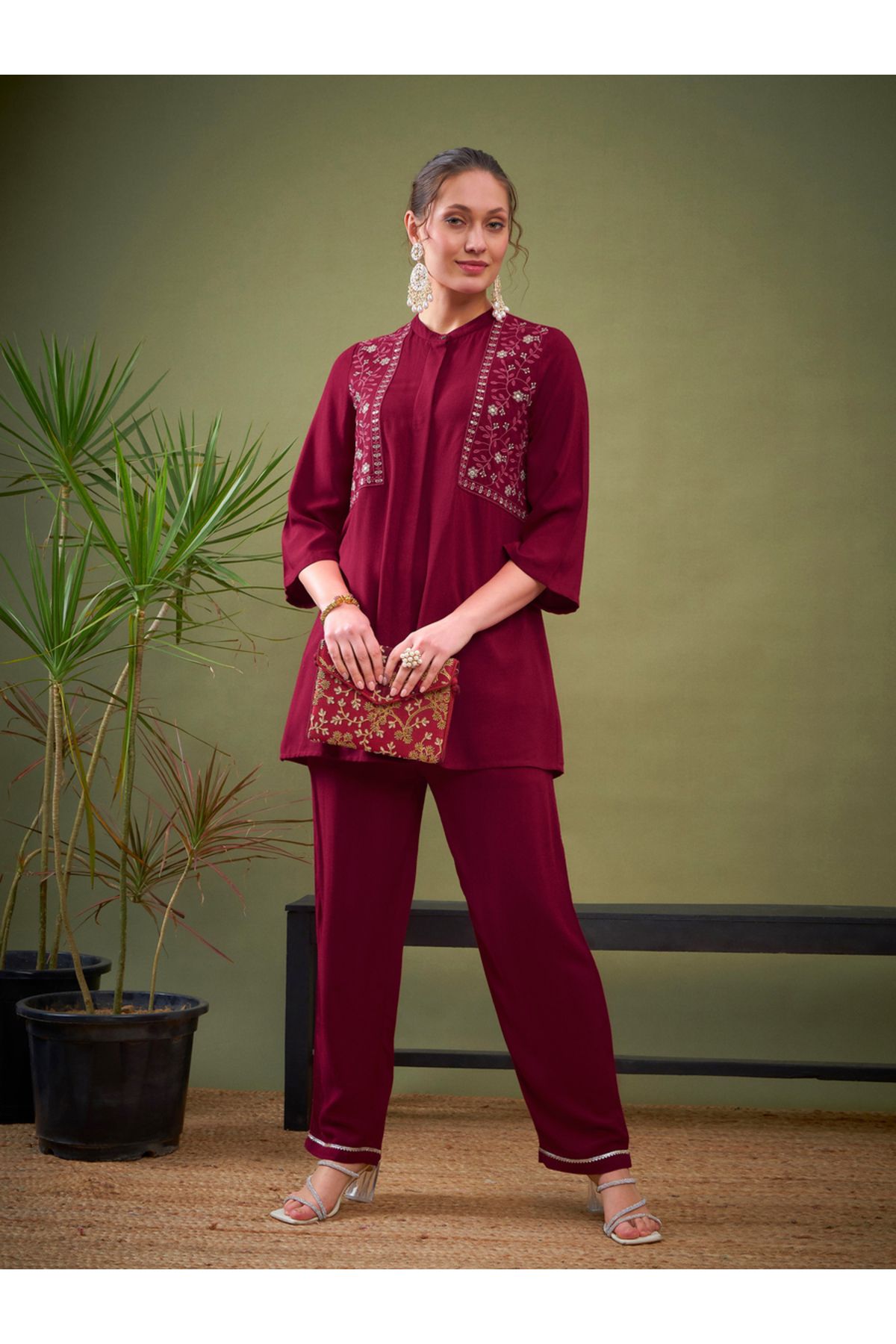 Sassafras By Styli-Embroidered Mandarin Collar Shirt & Pants Co-Ord 8