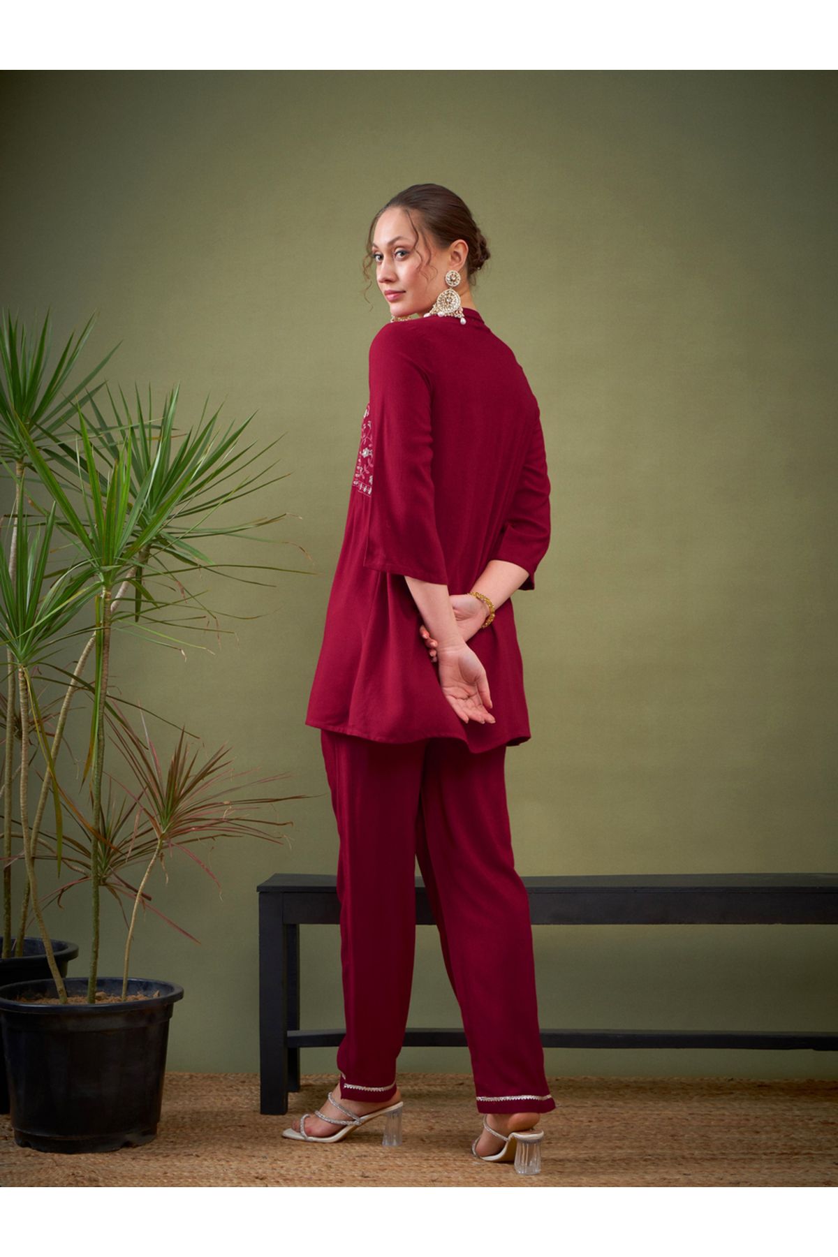 Sassafras By Styli-Embroidered Mandarin Collar Shirt & Pants Co-Ord 6