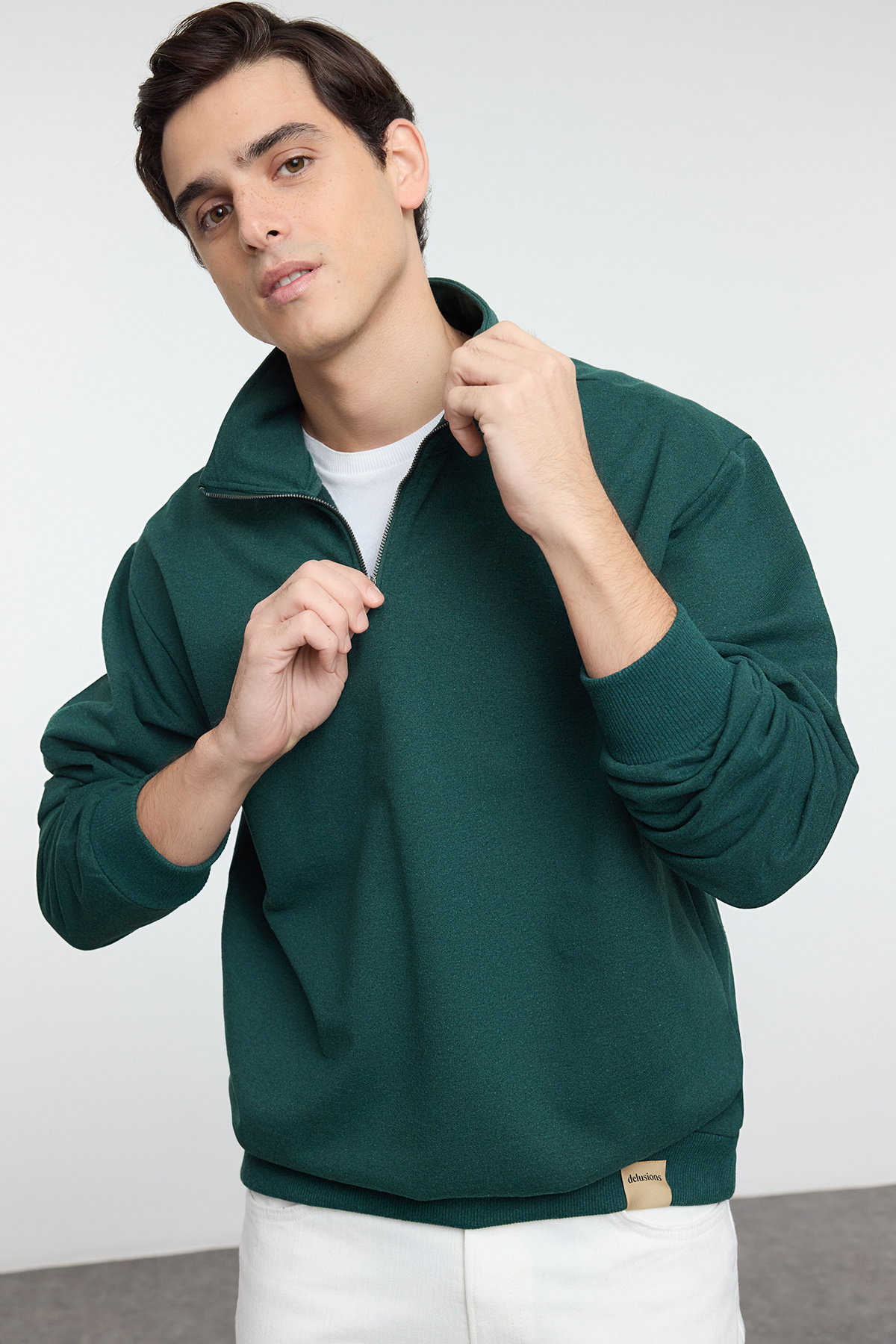 Trendyolmilla Man Zümrüt Oversize/Geniş Kesim Dik Yaka Fermuarlı Etiketli İçi Polarlı Sweatshirt TMNAW25SW00168