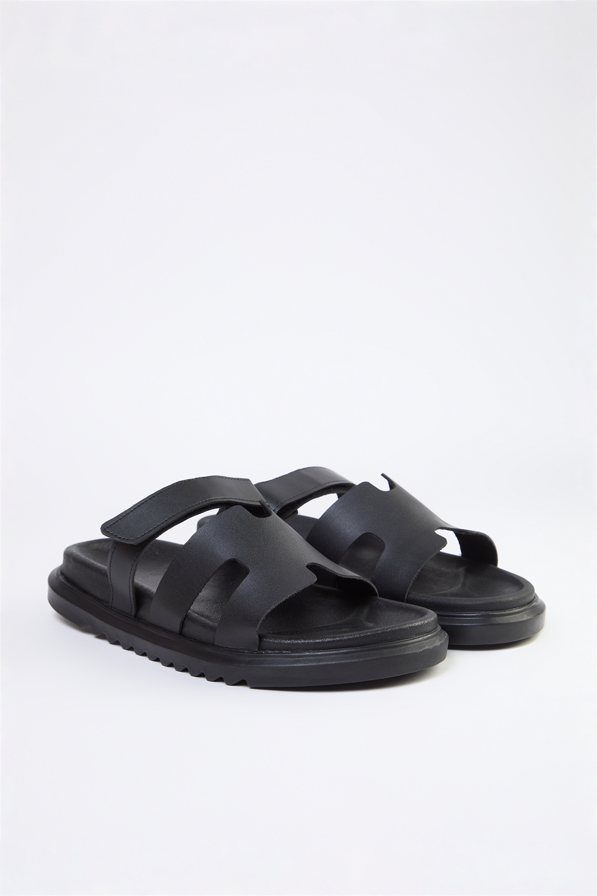 Trendyol Shoes Black Velcro Thick Sole Women's Slippers Takaw25Te00007