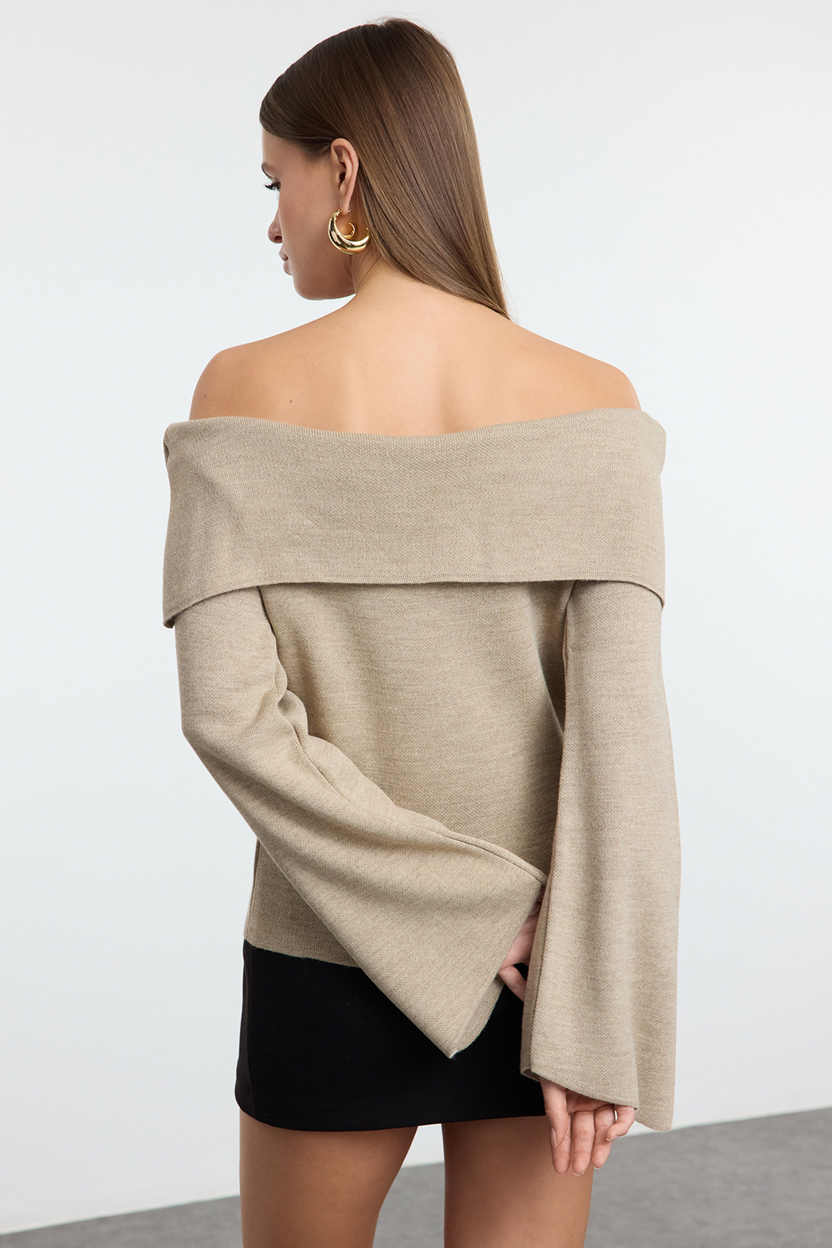 Trendyolmilla  Vizon Gül Detaylı Carmen Yaka Triko Kazak TWOAW25KZ00373 - Görsel 5