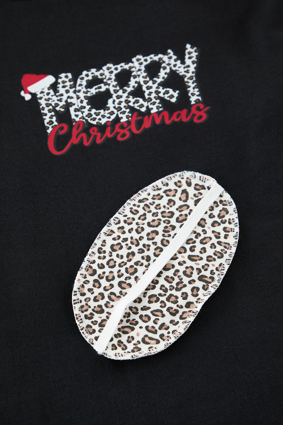 Trendyol Collection Schwarzes Pyjama-Set aus Baumwolle mit Leopardenmuster – Schlafband THMAW25PT00223