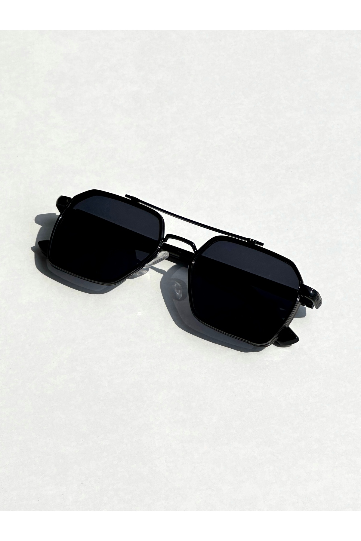 BRILLIAEYEWEAR AMBER Metal Çerçevesi İle Tarzını Yakala görsel 2