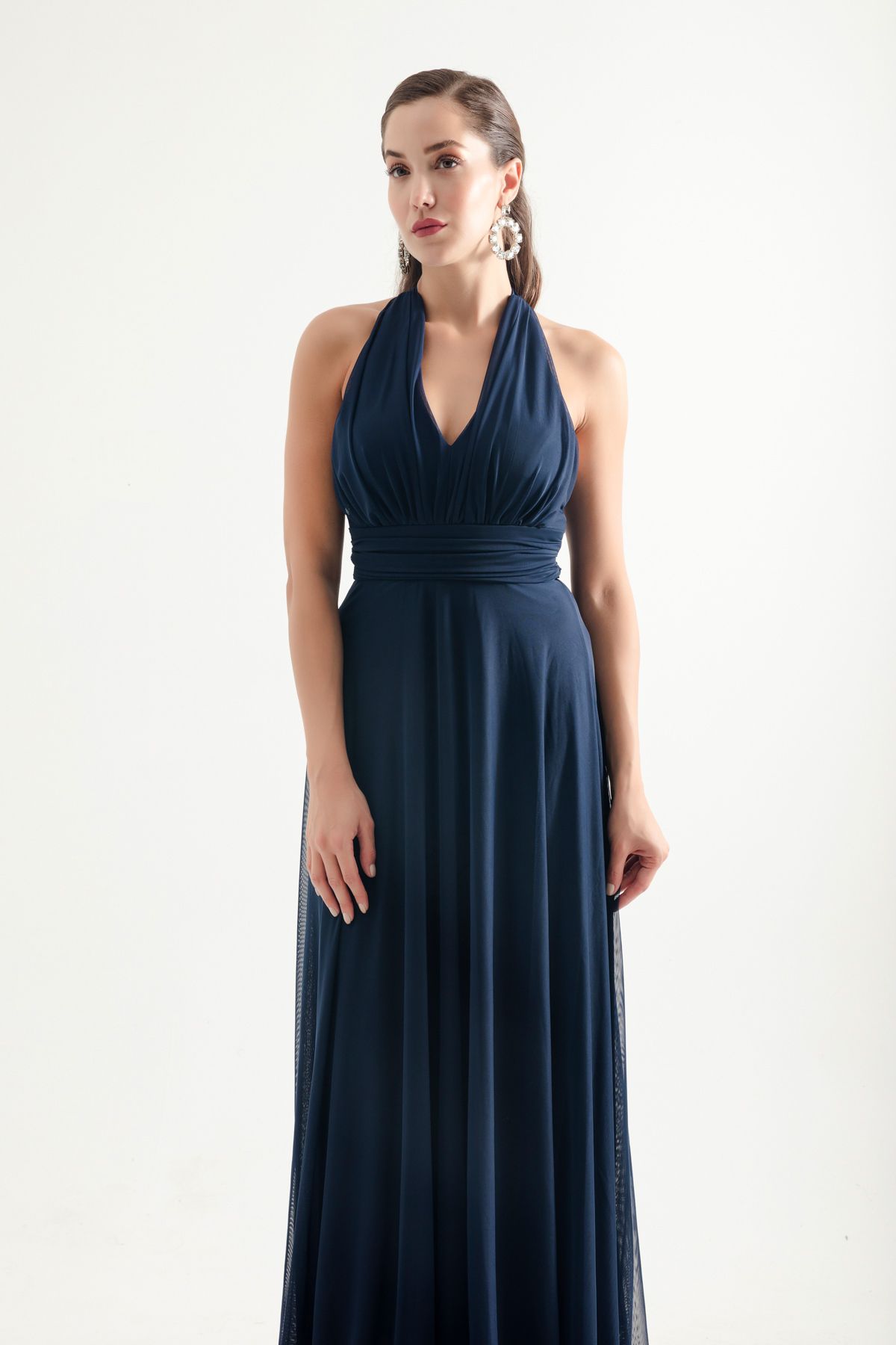 Lafaba-Marineblaues langes Abendkleid für Damen – Neckholder und rückenfrei 4