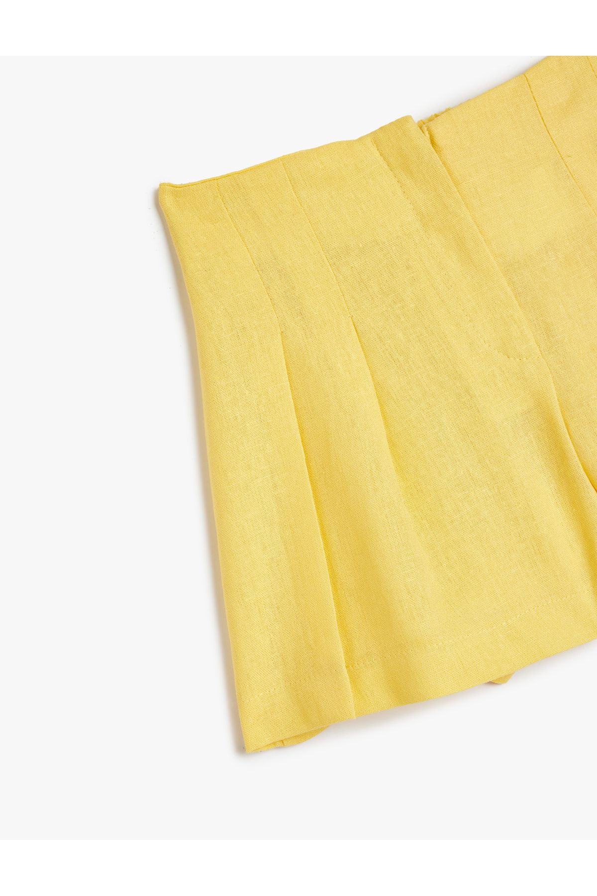 Koton-Pantaloni scurți de in cu talie elastică deasupra genunchiului - Design plisat 3