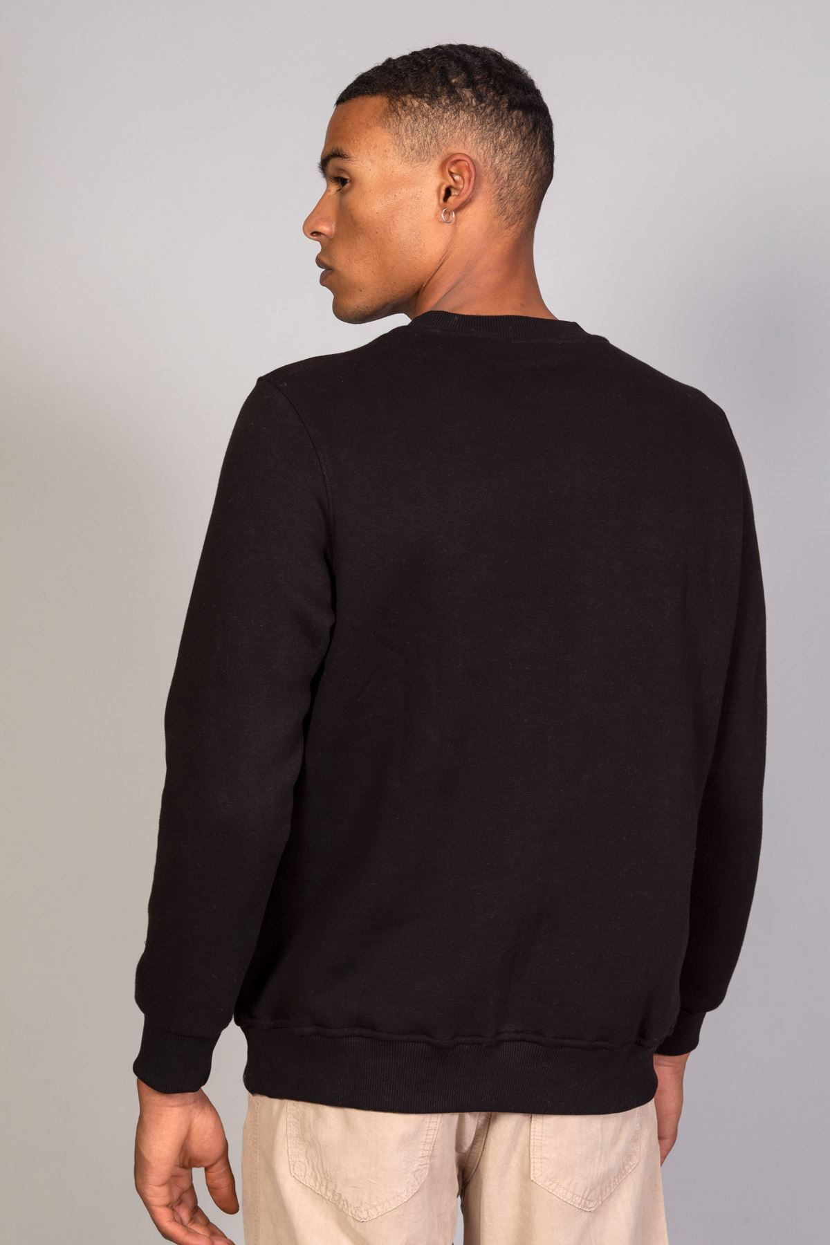سویشرت مشکی مردانه سیاه پارچه نرم به طور مرتب و مناسب یقه بریده شده LTC Jeans