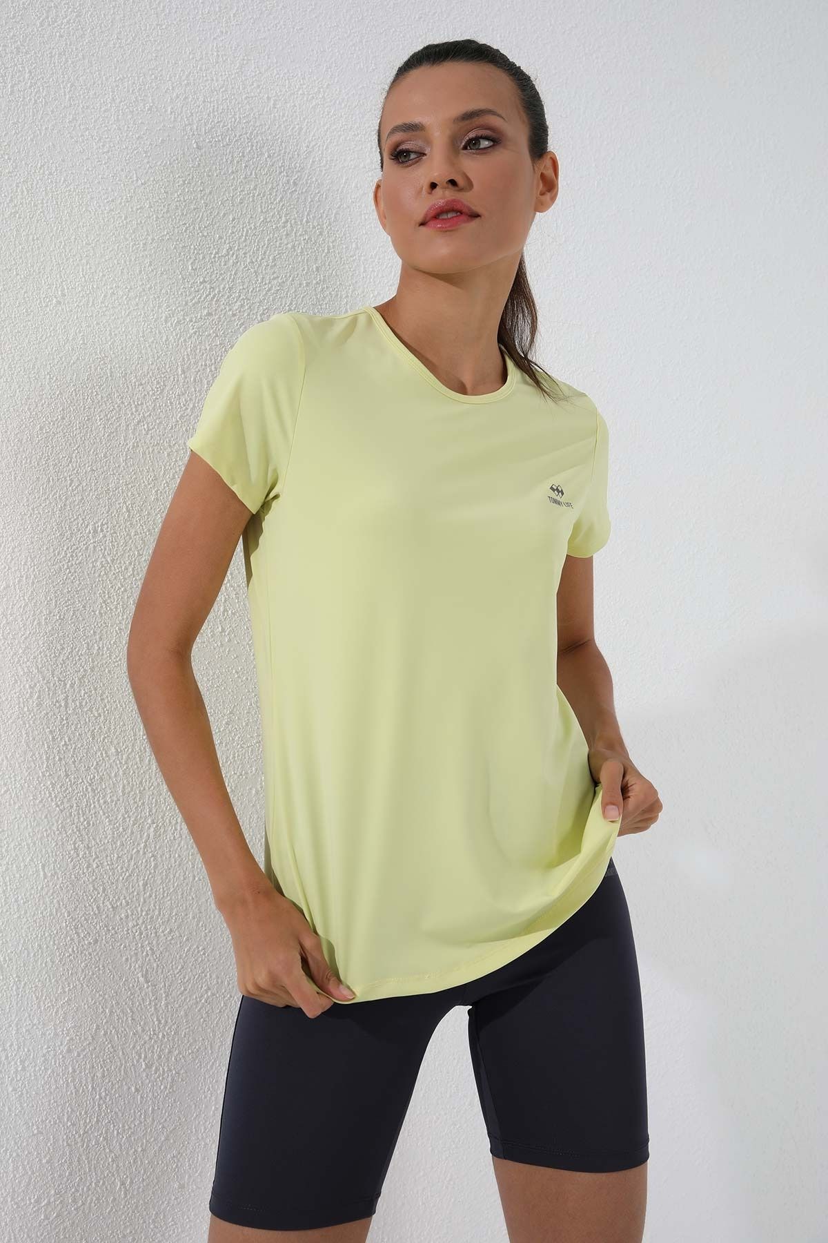 TOMMY LIFE-Dámské tričko Lemon Basic s krátkým rukávem Standardní velikost O Neck - 97144 5