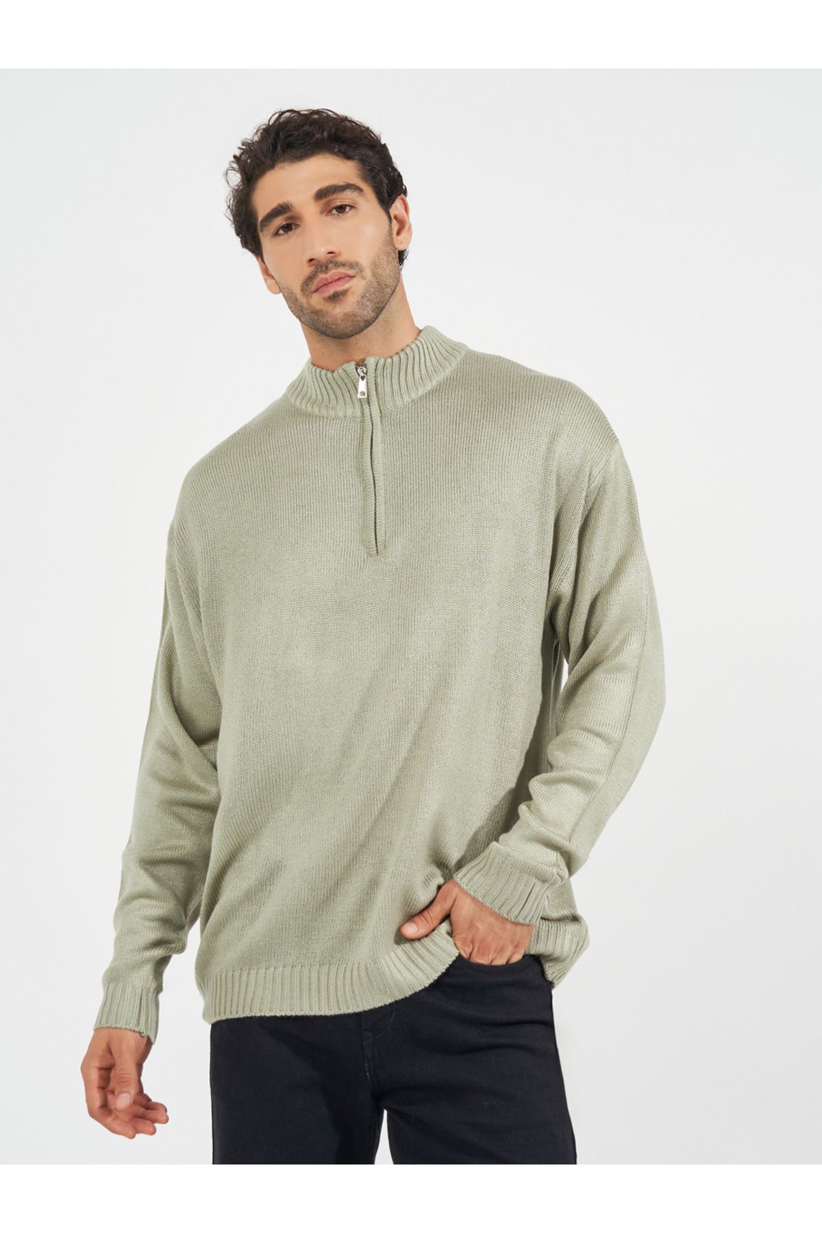 Styli-Relaxed Fit Quarter Zip Up Lightweight Sweater 1