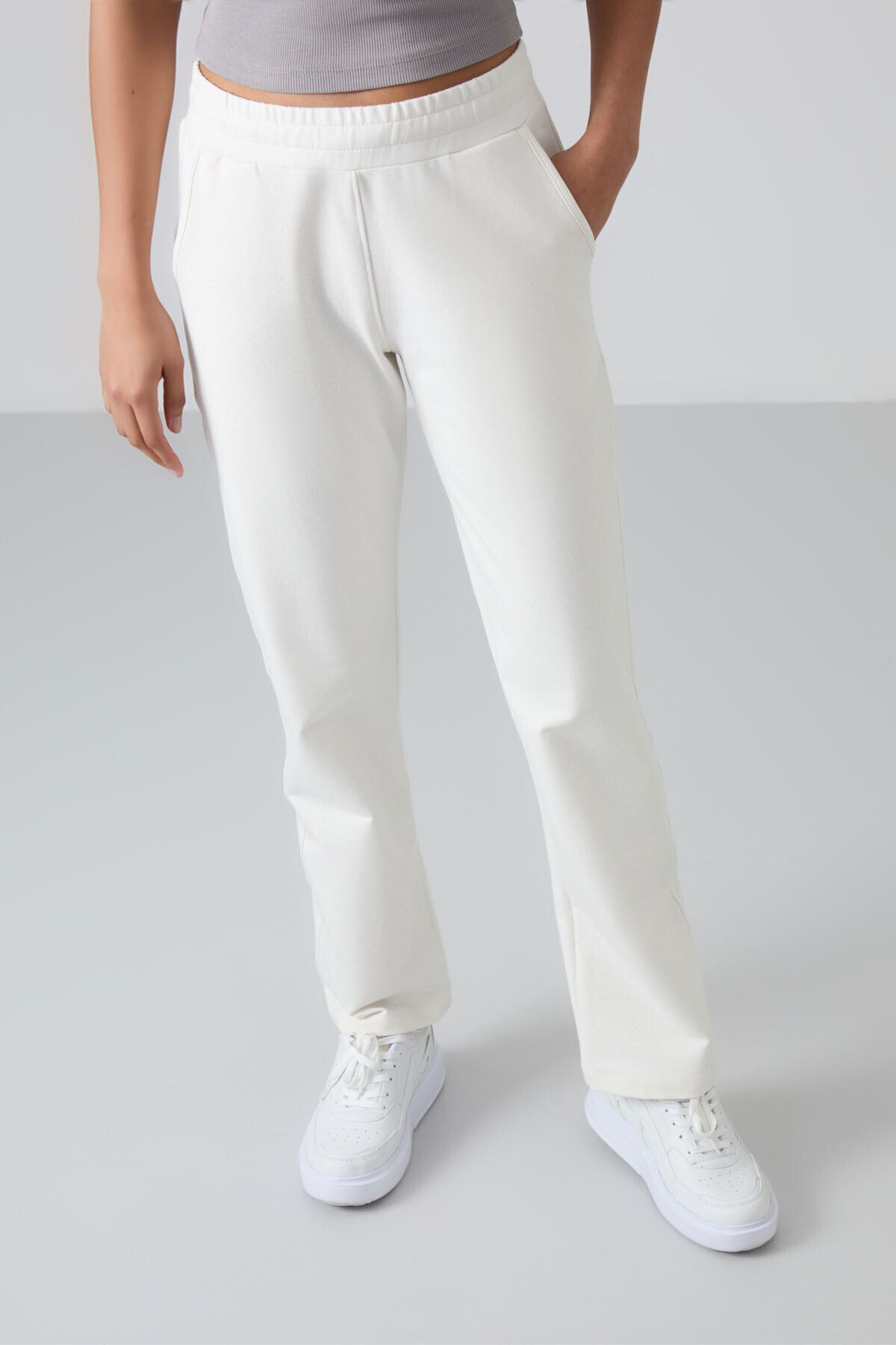 TOMMY LIFE-Ecru High Waisted Pocketed Comfortable Form Classic Leg Women's Tracksuit Bottom - 94584 1