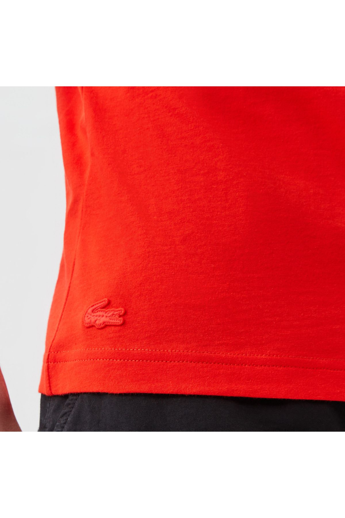 تی شرت قرمز مردانه یقه دوچرخه مناسب پیراهن طرح دار Lacoste