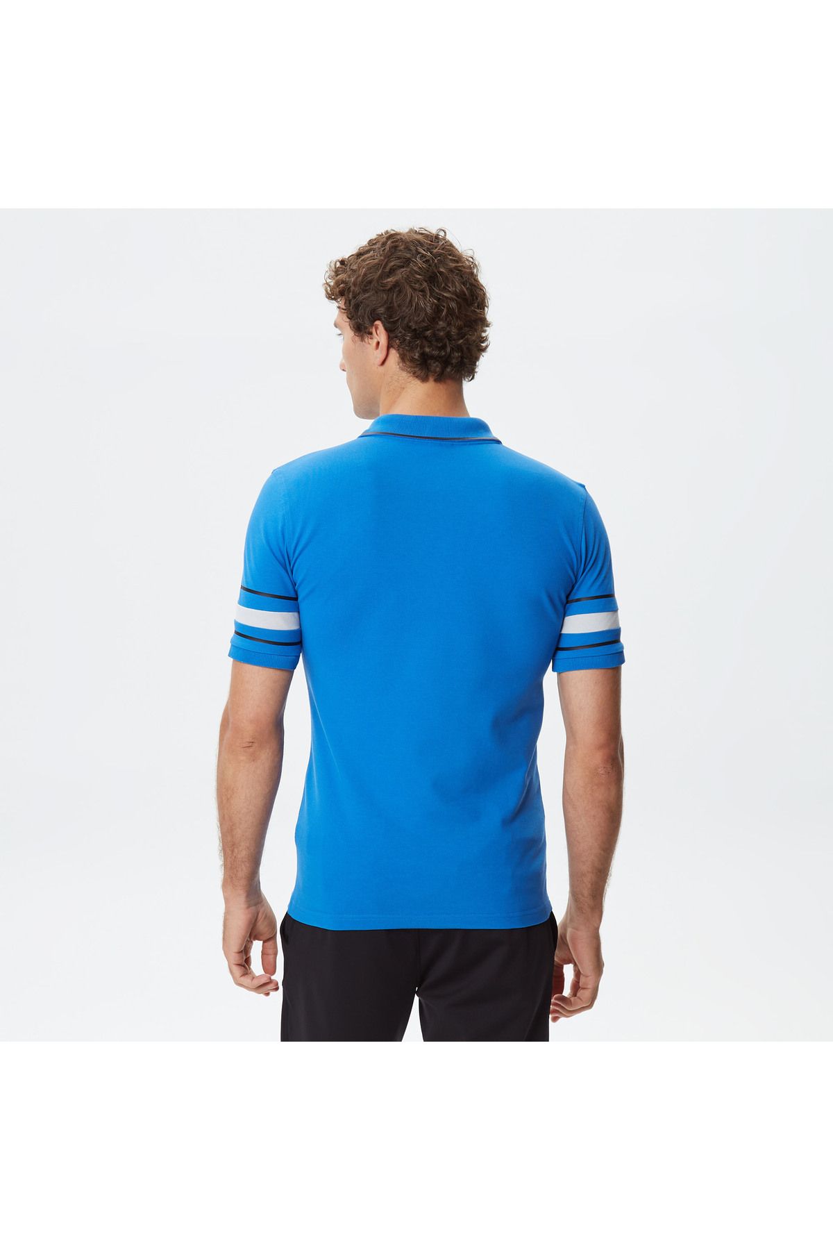 تی شرت یقه پولو آبی مردانه فعال باریک و رنگ چاپی Lacoste