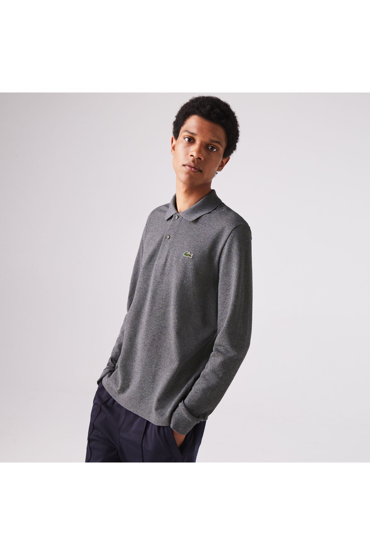 تی شرت یقه پولو خاکستری مردانه آستین بلند کلاسیک L.12.12 چوگان تیره Lacoste