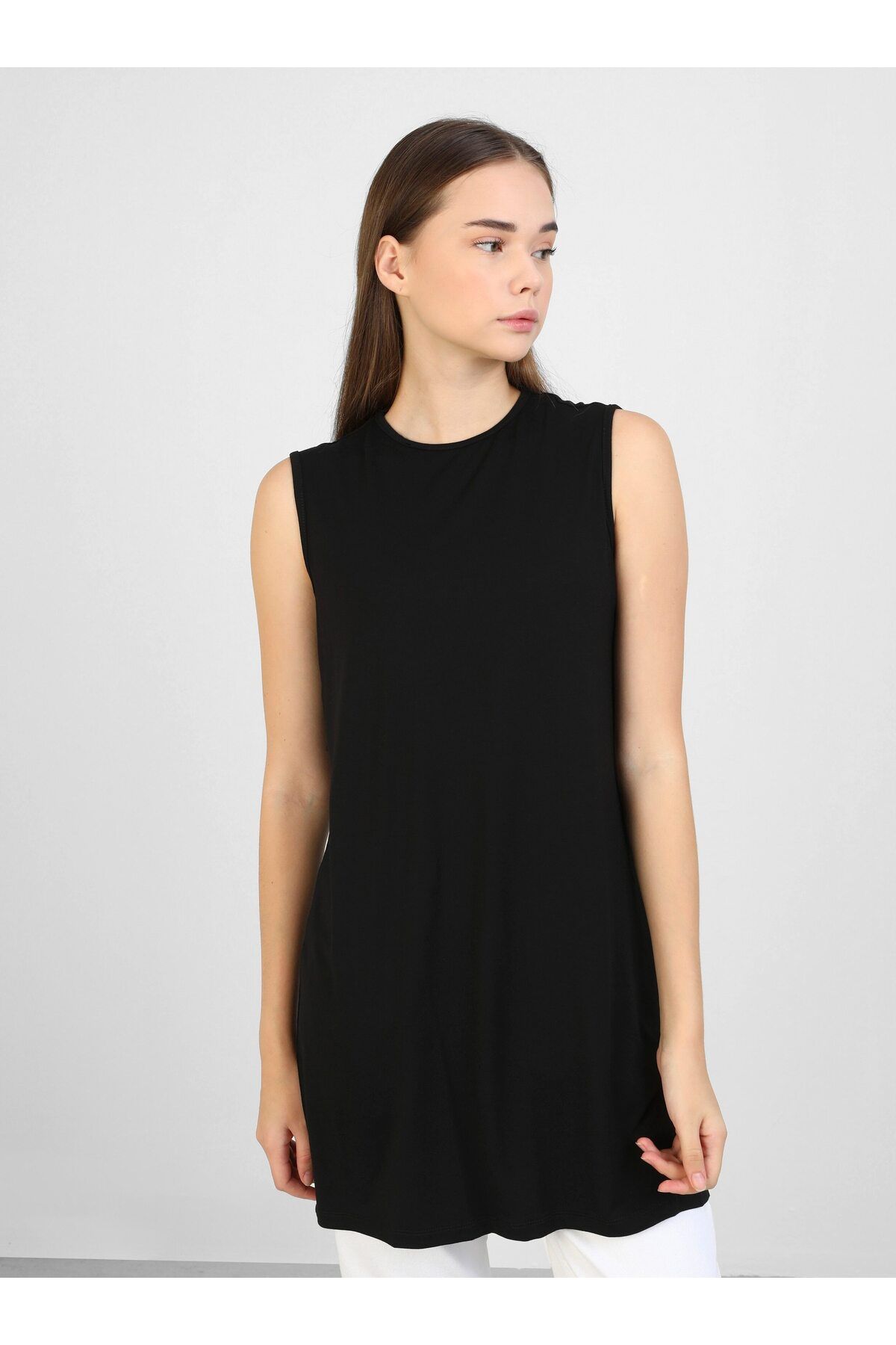 Benin-Benin Black Viscose Sleeveless Tunic 2