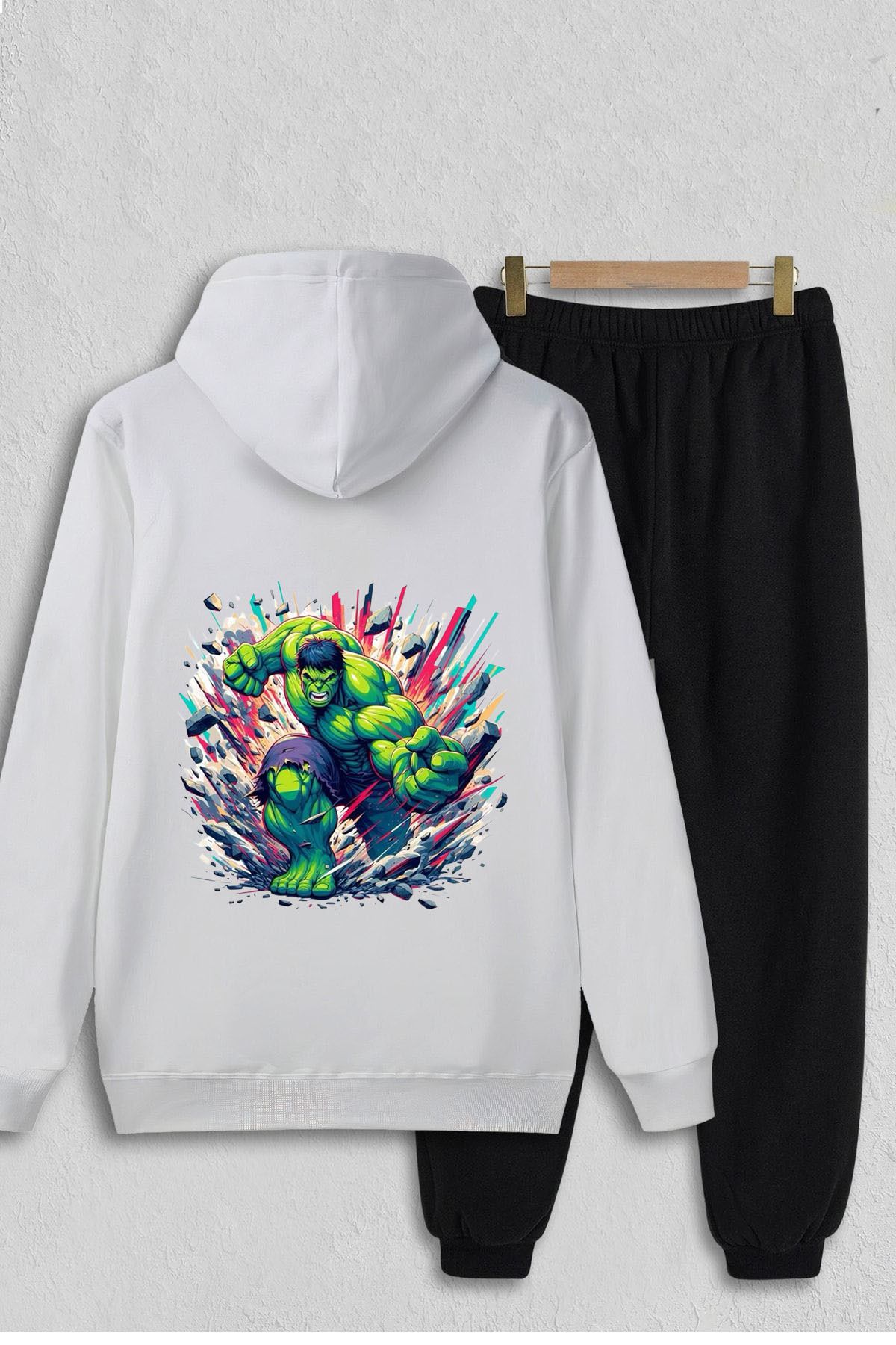 hulk ön arka baskılı beyaz kapşonlu sweatshirt ve siyah eşofman oversize