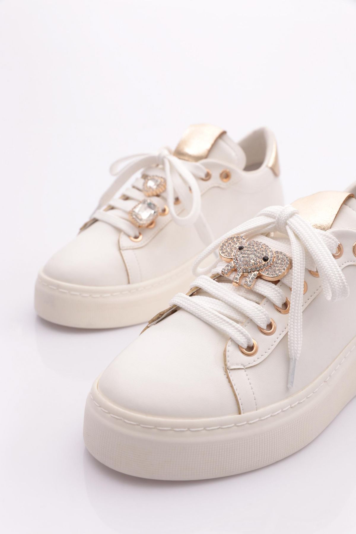 DGN-Es1500 Women's Fancy Lace-Up Sneakers 4